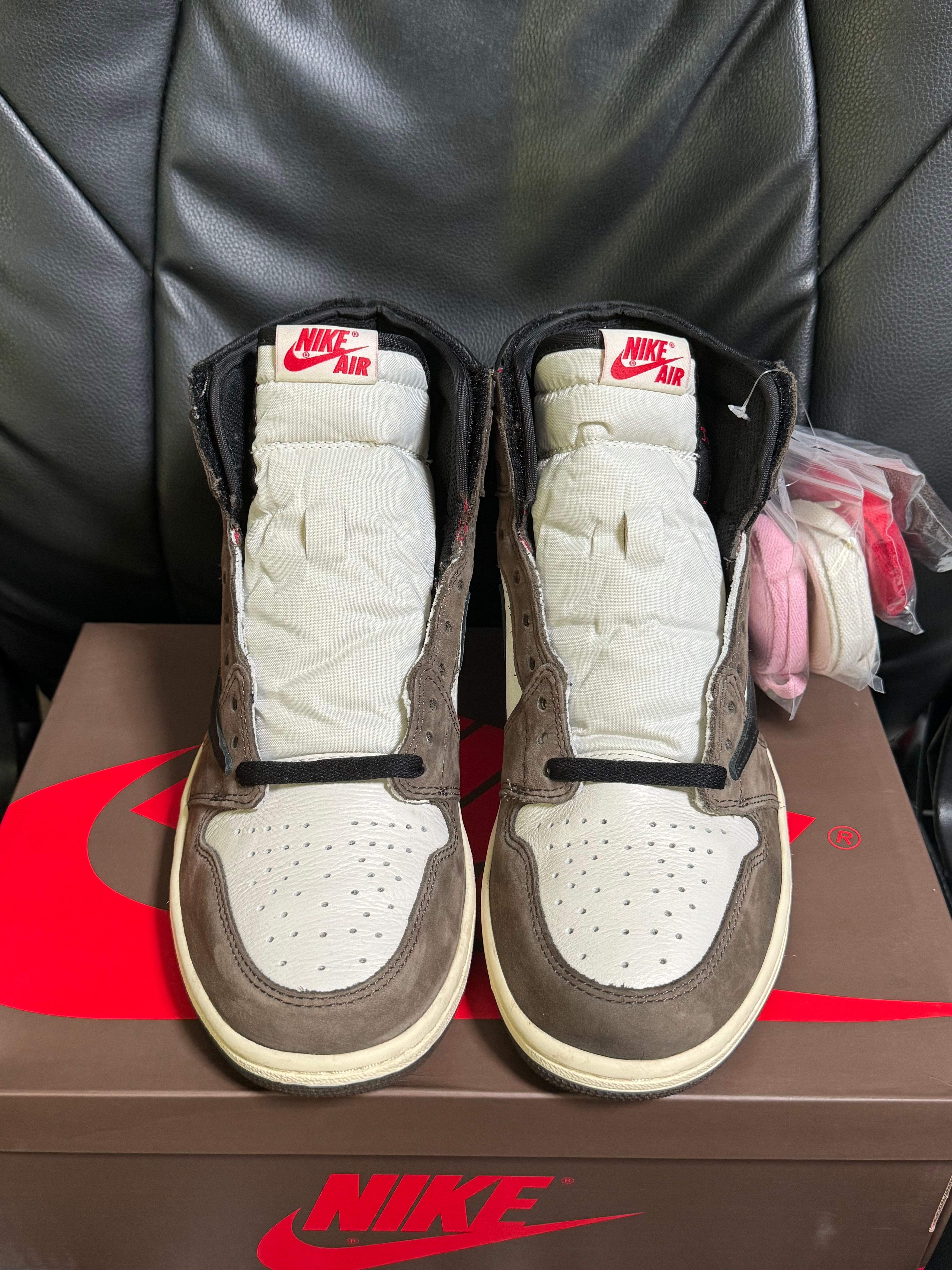 Travis Scott × Nike Air Jordan 1 Retro High OG TS SP "Sail/Dark Mocha"