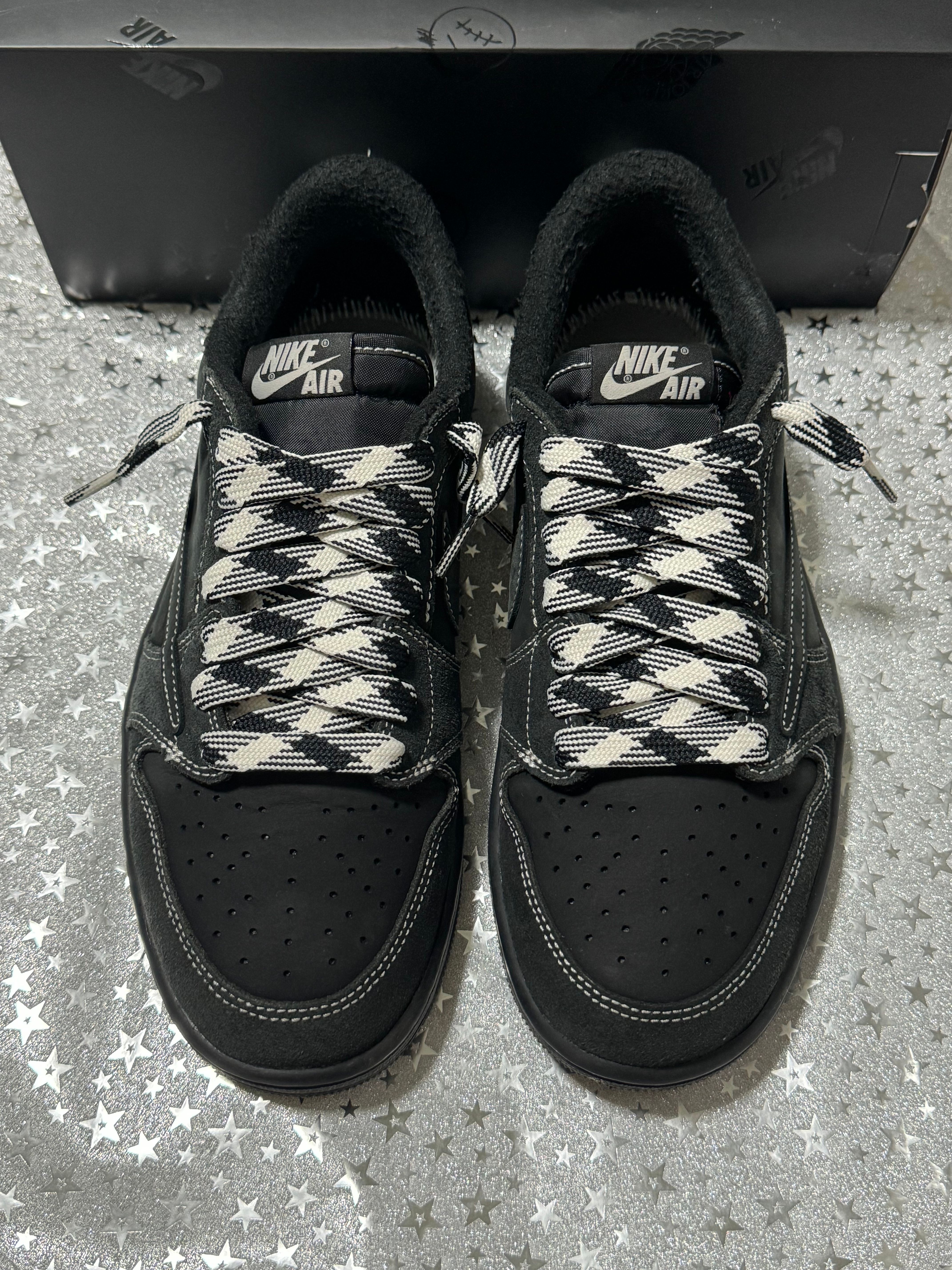 Travis Scott × Nike Air Jordan 1 Low OG SP "Black Phantom"
