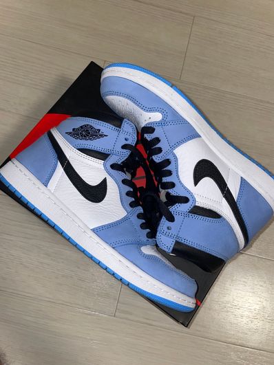 Nike Air Jordan 1 High OG "University Blue"