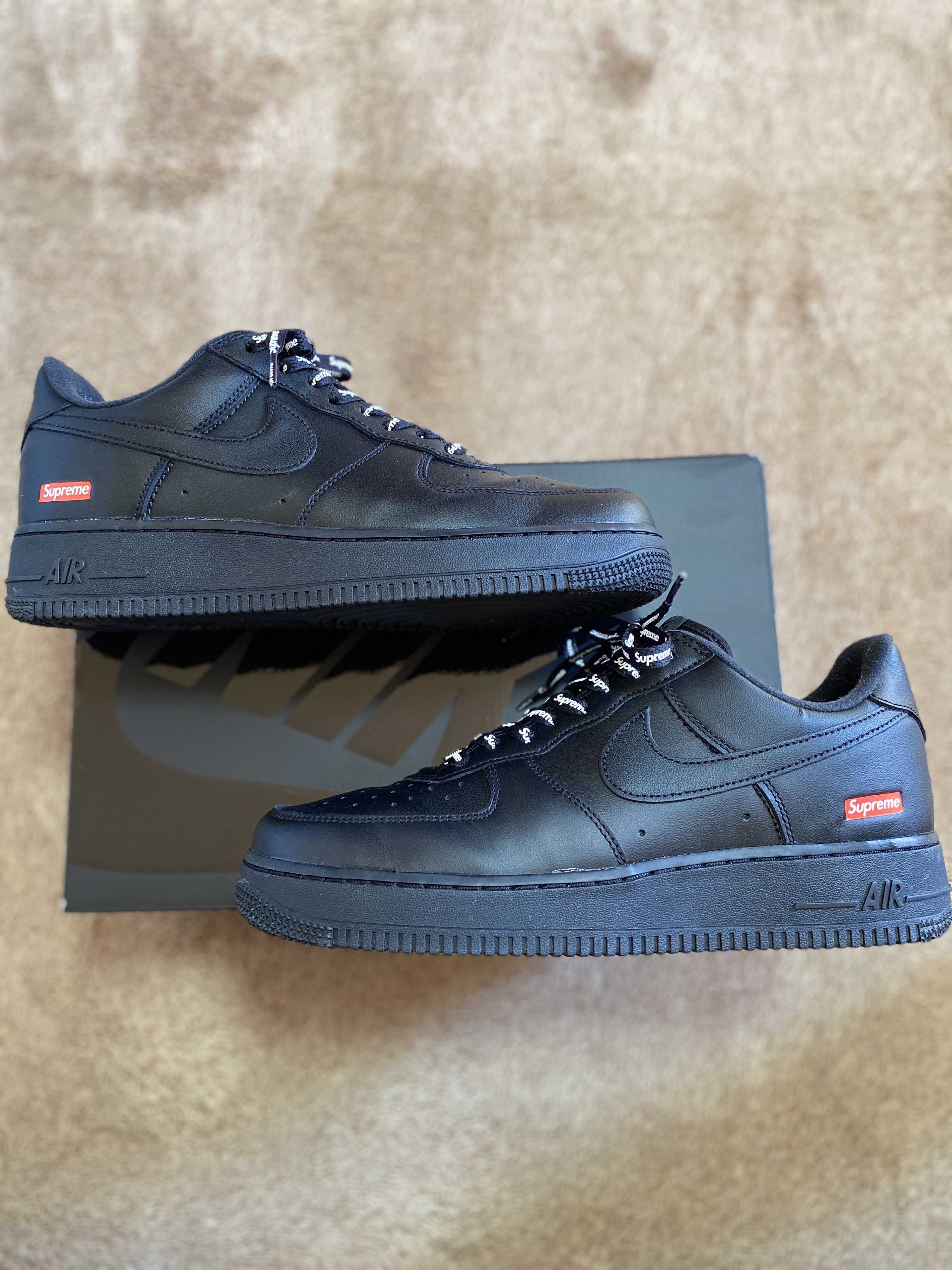 Supreme × Nike Air Force 1 Low "Black"