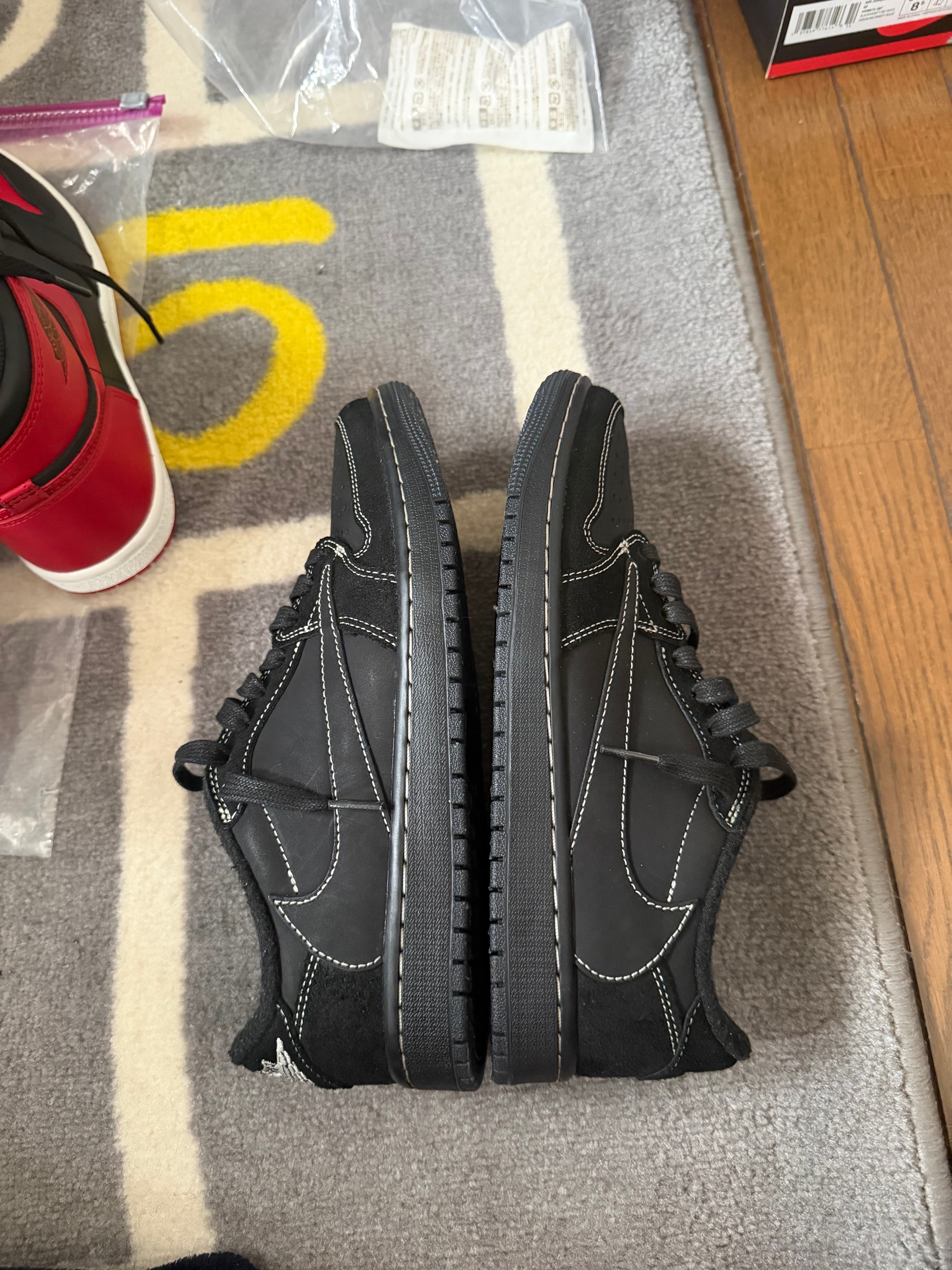 トラヴィススコット × ナイキ エアジョーダン1 ロー OG SP "ブラック ファントム"