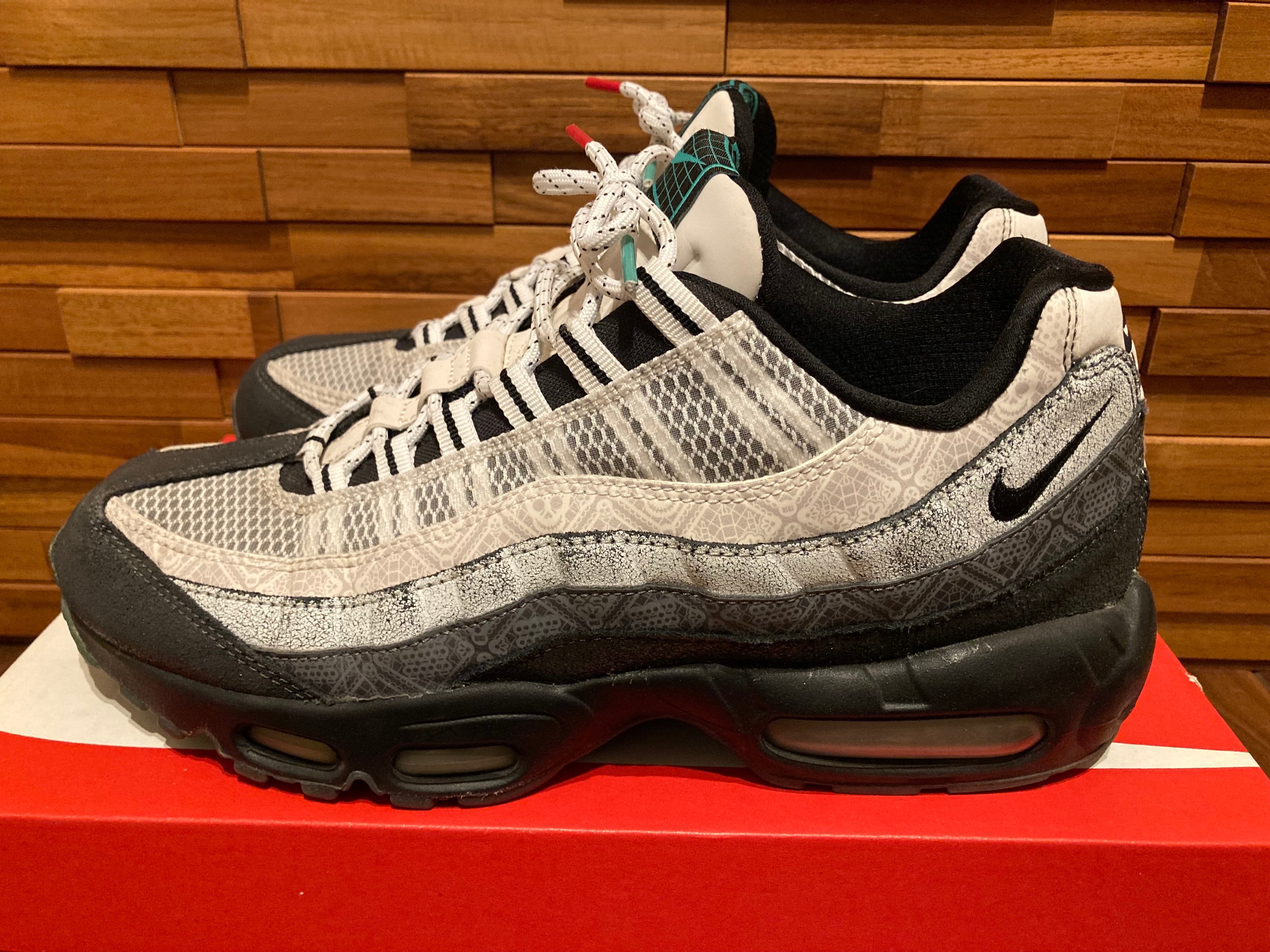 ナイキ エアマックス95 SE "デイ オブ ザ デッド"