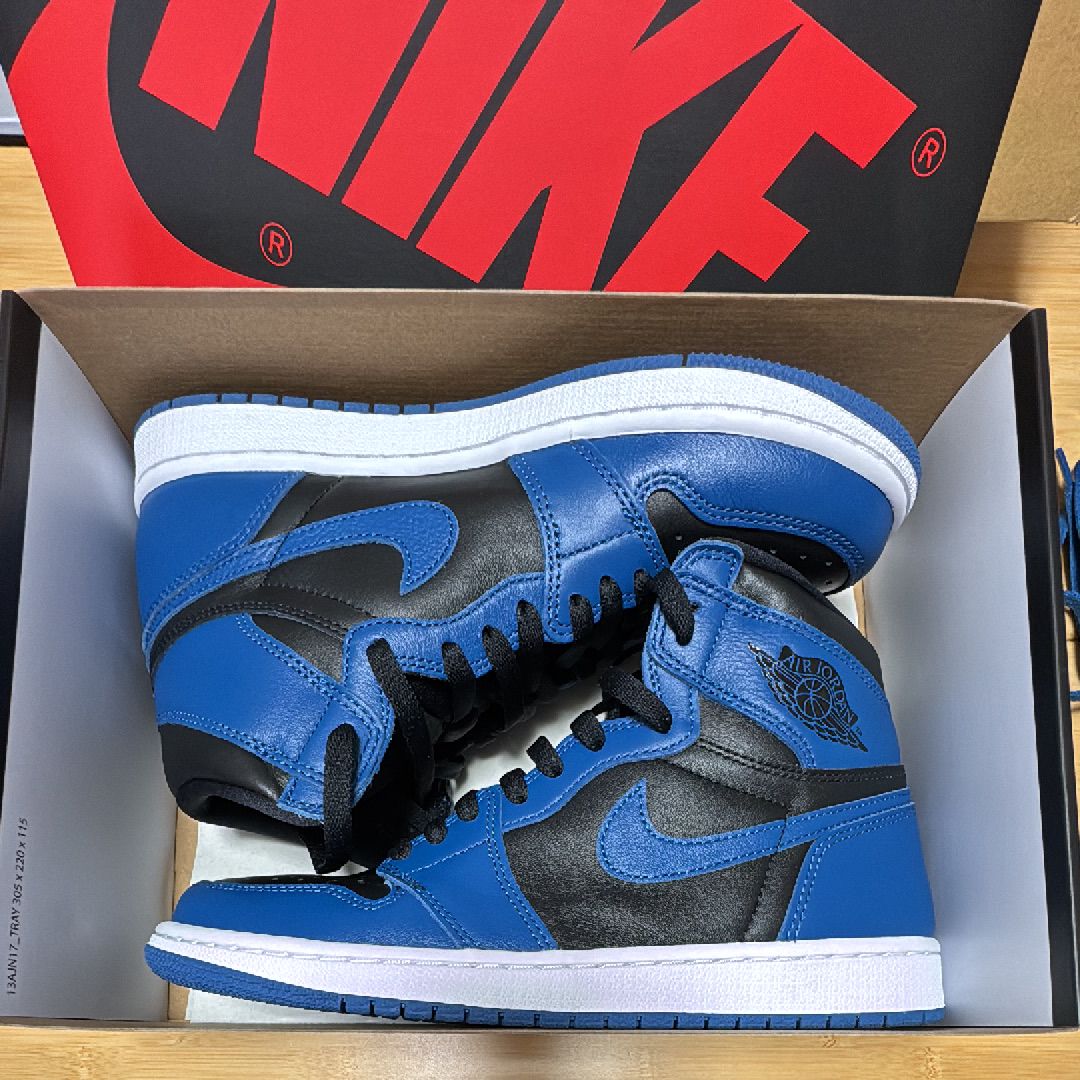 Nike Air Jordan 1 Retro High OG "Dark Marina Blue"