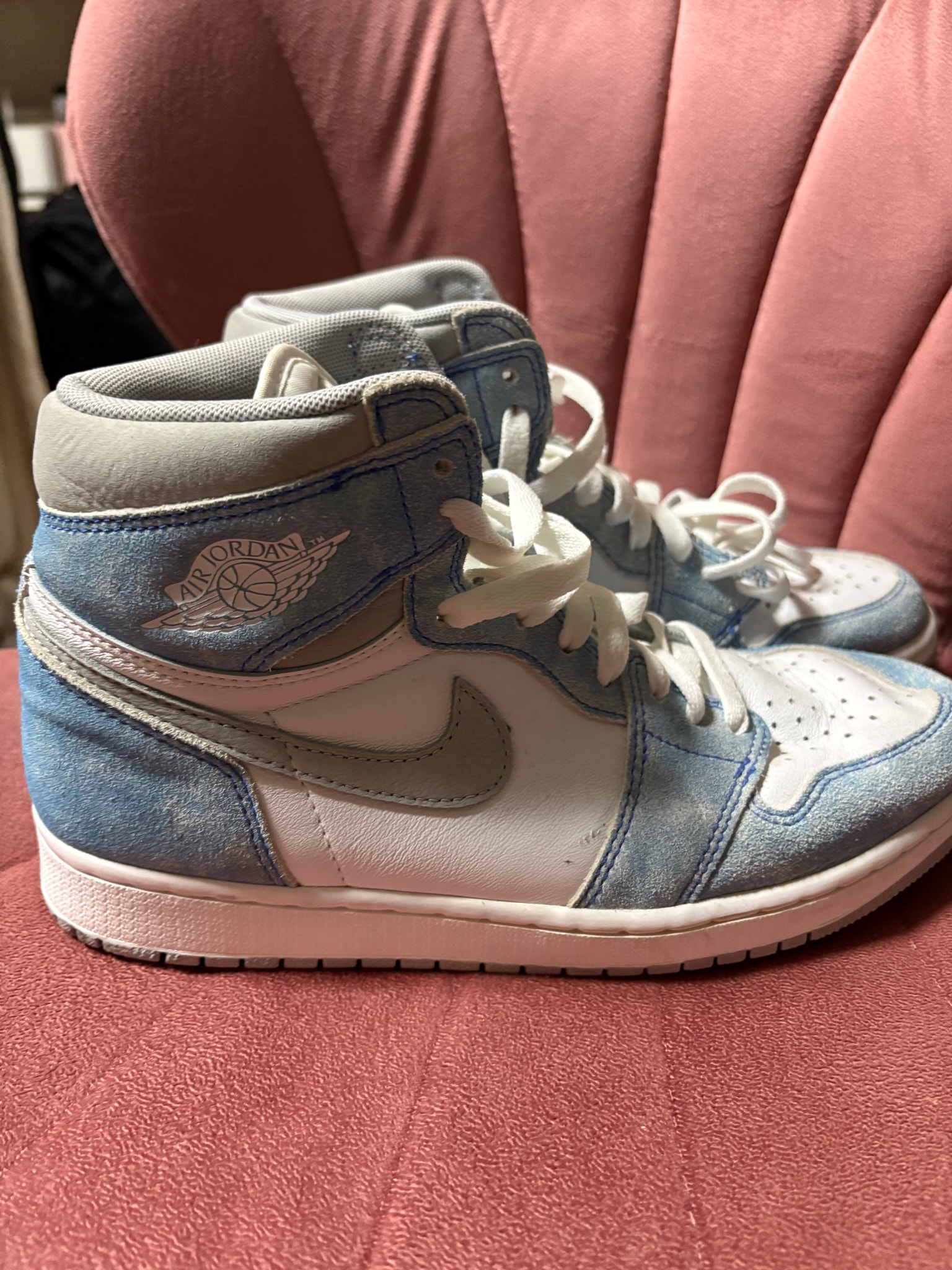 Nike Air Jordan 1 High OG "Hyper Royal"