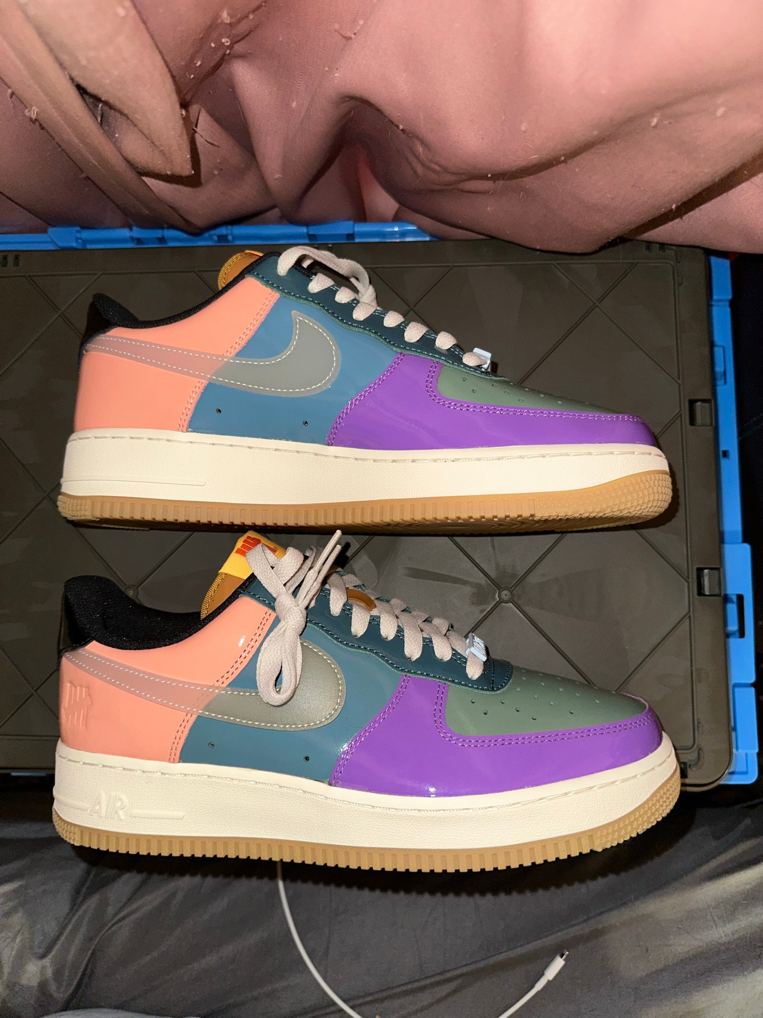 UNDEFEATED × Nike Air Force 1 Low SP "Wild Berry"