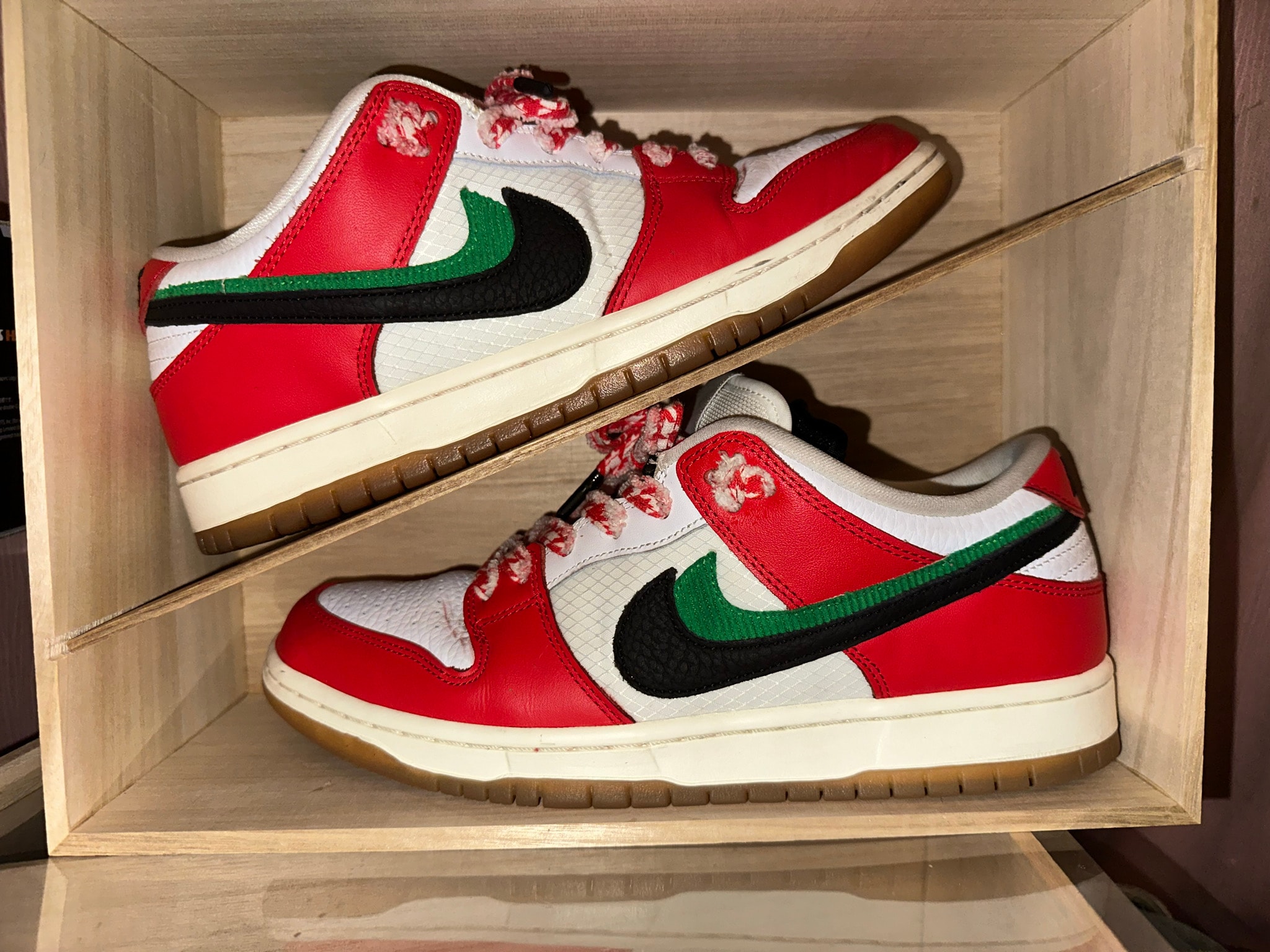 Frame Skate x Nike SB Dunk Low "Habibi"