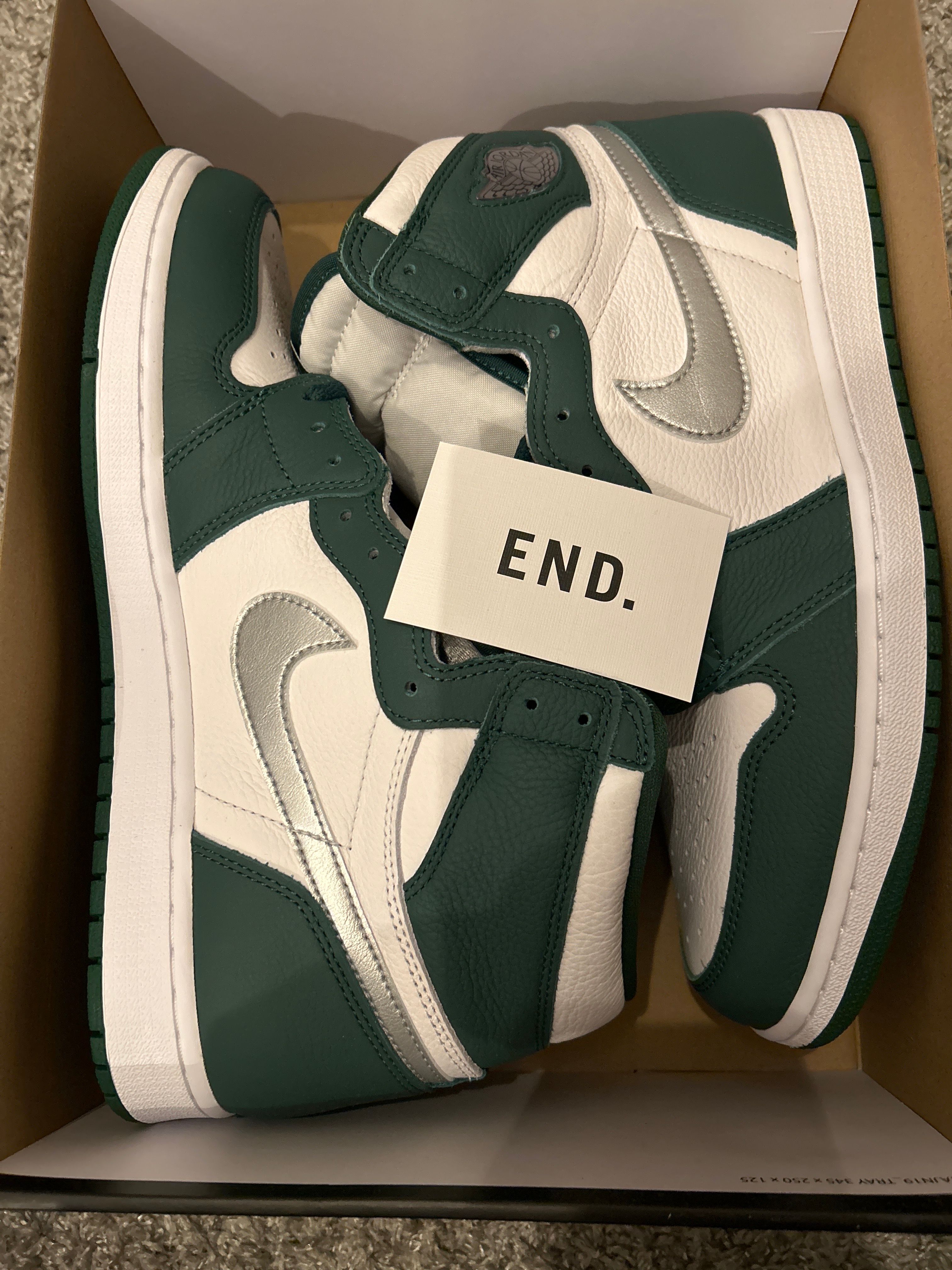 Nike Air Jordan 1 High Retro OG "Gorge Green"