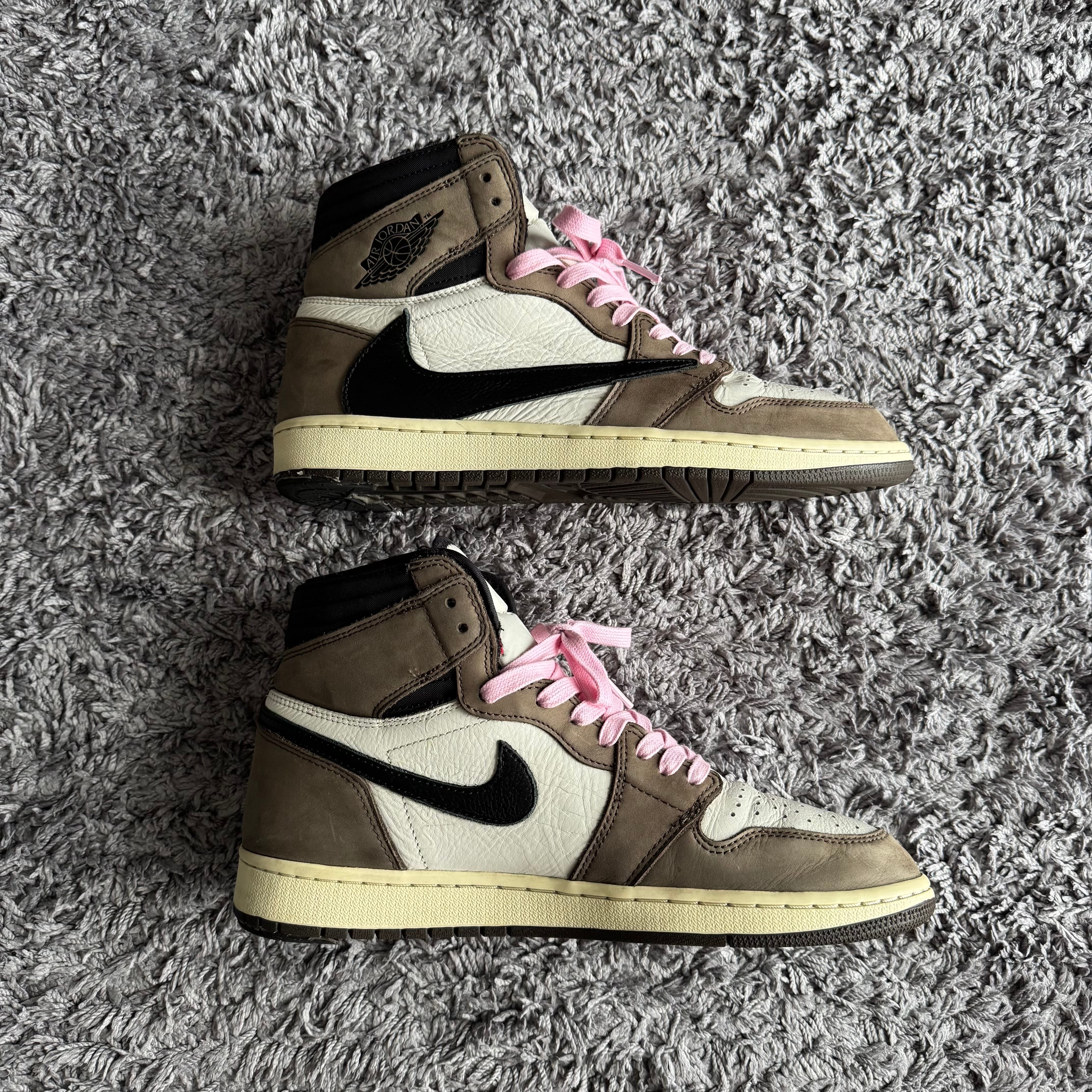 Travis Scott × Nike Air Jordan 1 Retro High OG TS SP "Sail/Dark Mocha"