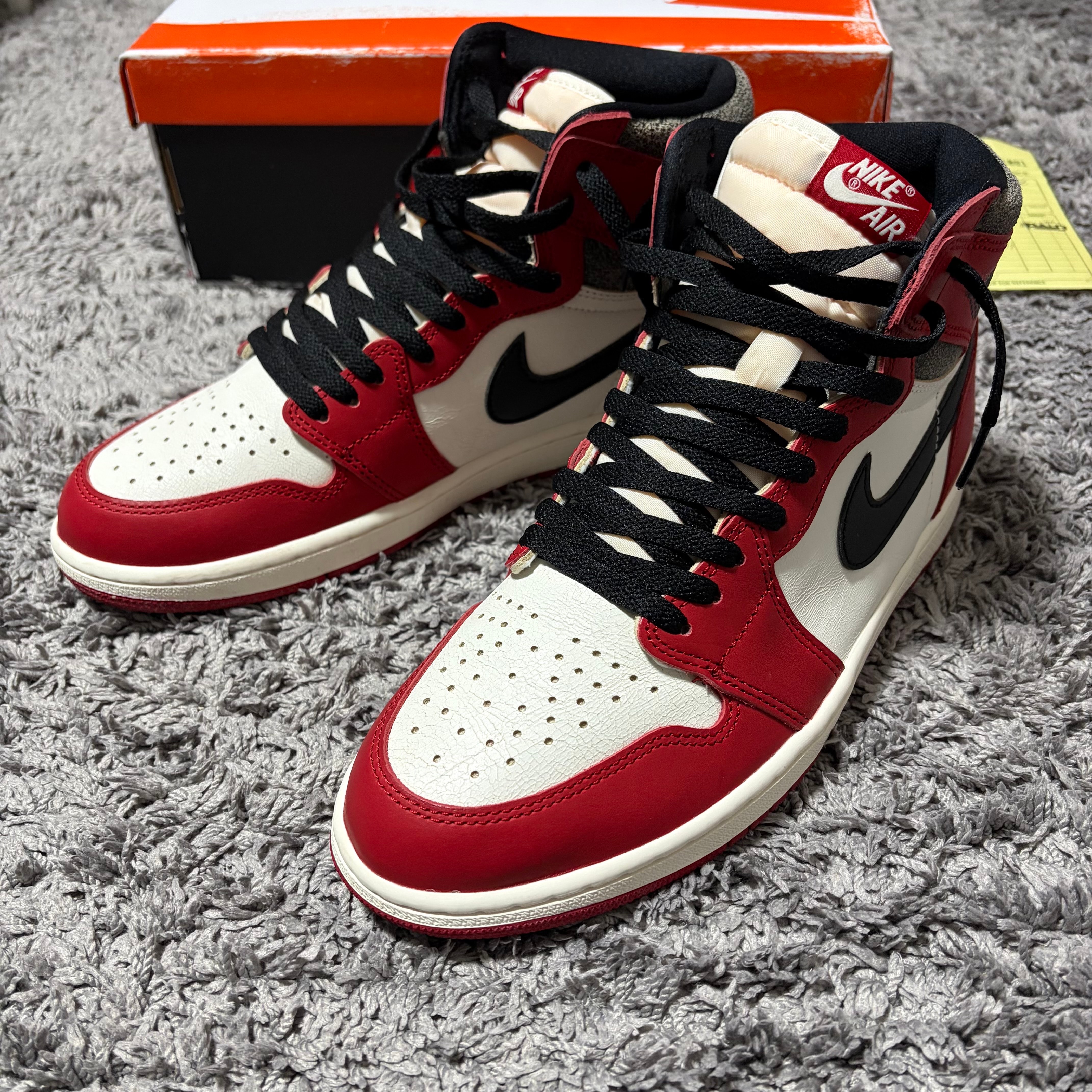 Nike Air Jordan 1 High OG "Lost & Found/Chicago"