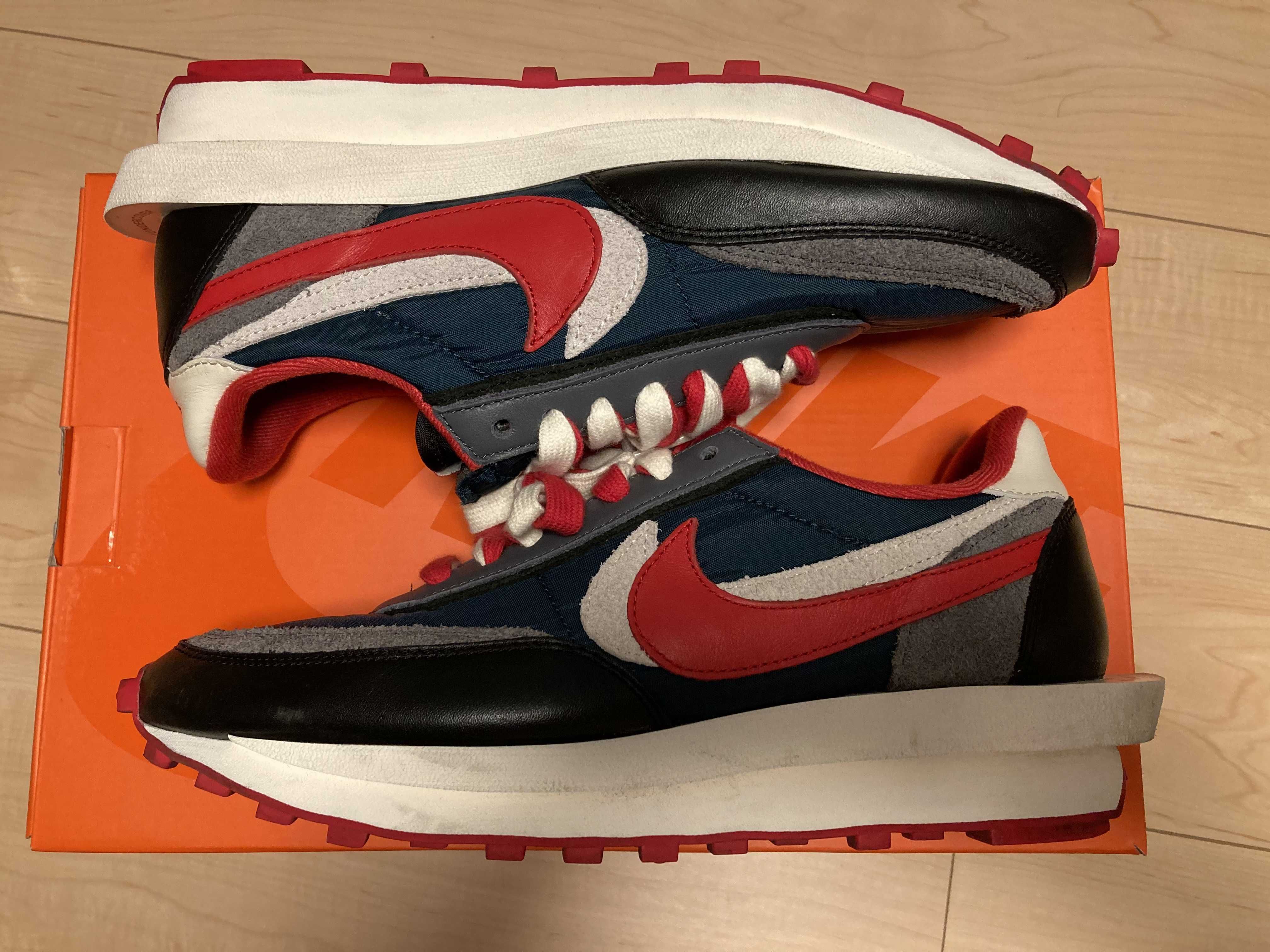 UNDERCOVER × sacai × Nike LD Waffle "Midnight Spruce/Pale Ivory-Dark Grey-University Red"