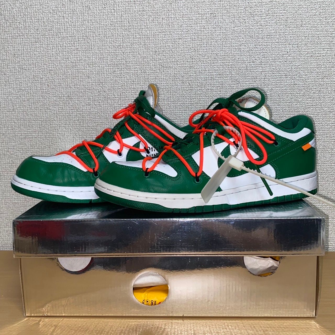 Off-White × Nike Dunk Low "White/Pine Green"