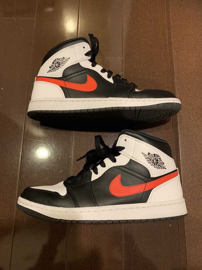 NIKE AIR JORDAN 1 MID "BLACK/CHILE RED/WHITE"