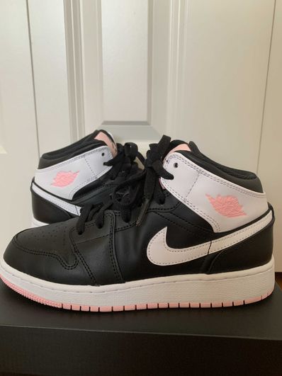 Nike GS Air Jordan 1 Mid "Black/White Arctic Punch"