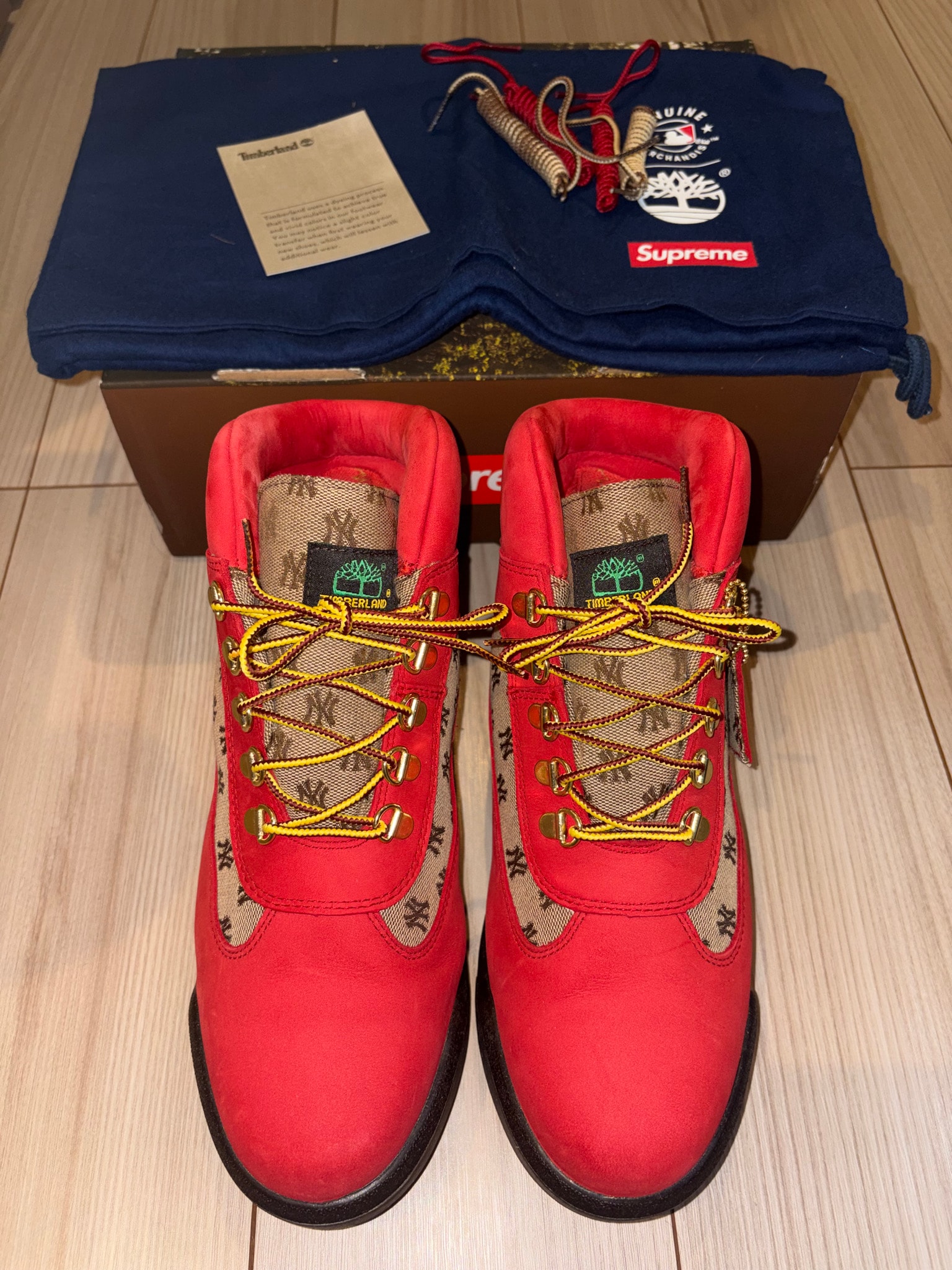 Supreme × Timberland Field Boot "Red"