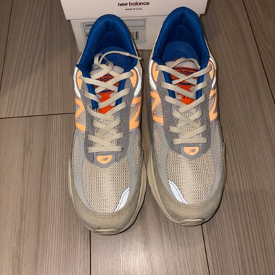 KITH × New Balance 990V6 Madison Square Garden "Sanddrift"