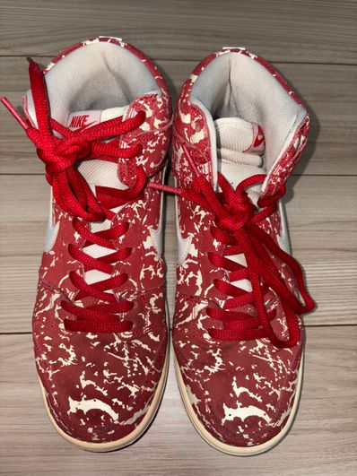 Nike SB Dunk High "Raw Meat"