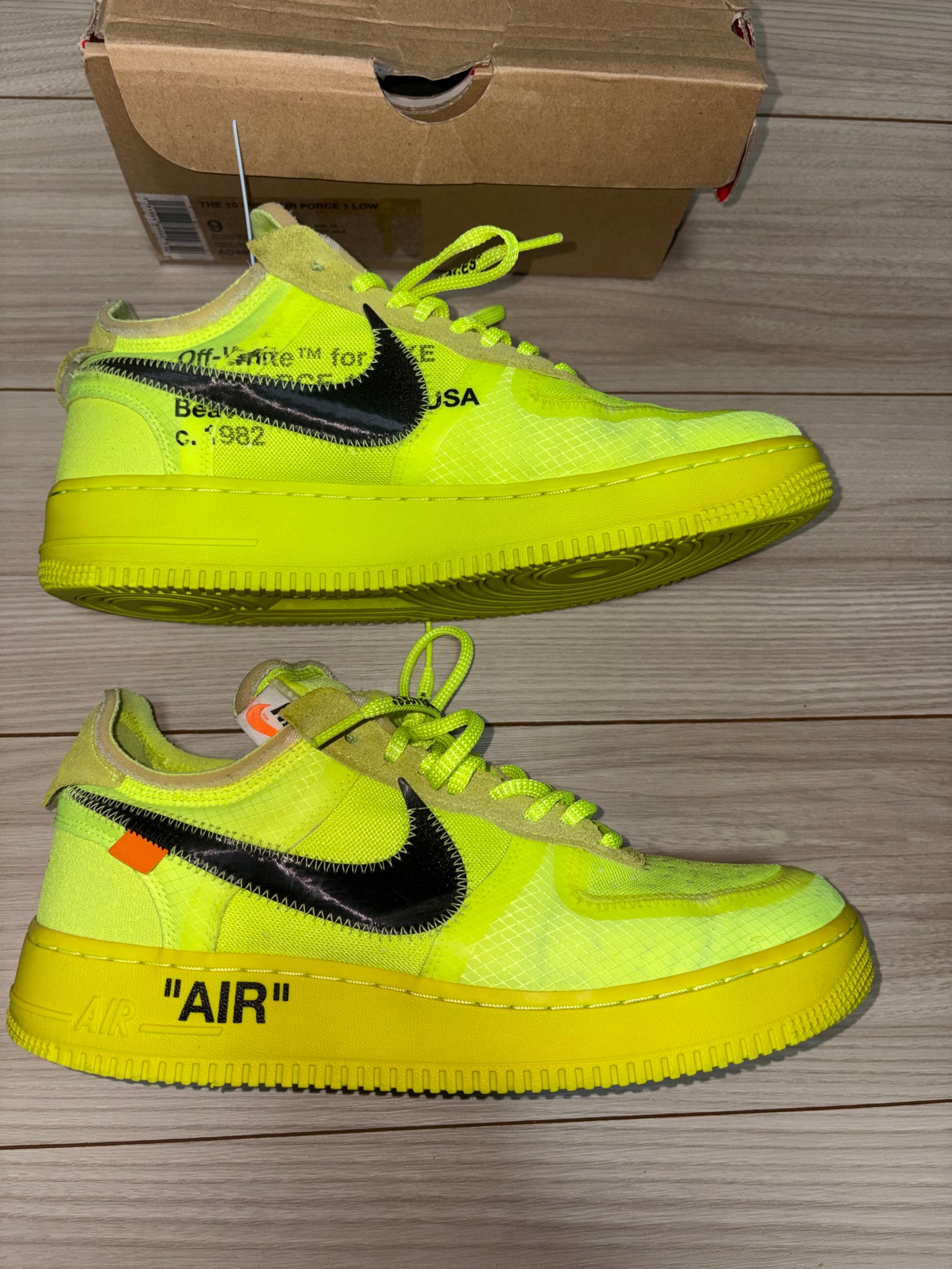 Off-White × Nike Air Force 1 Low "Volt"