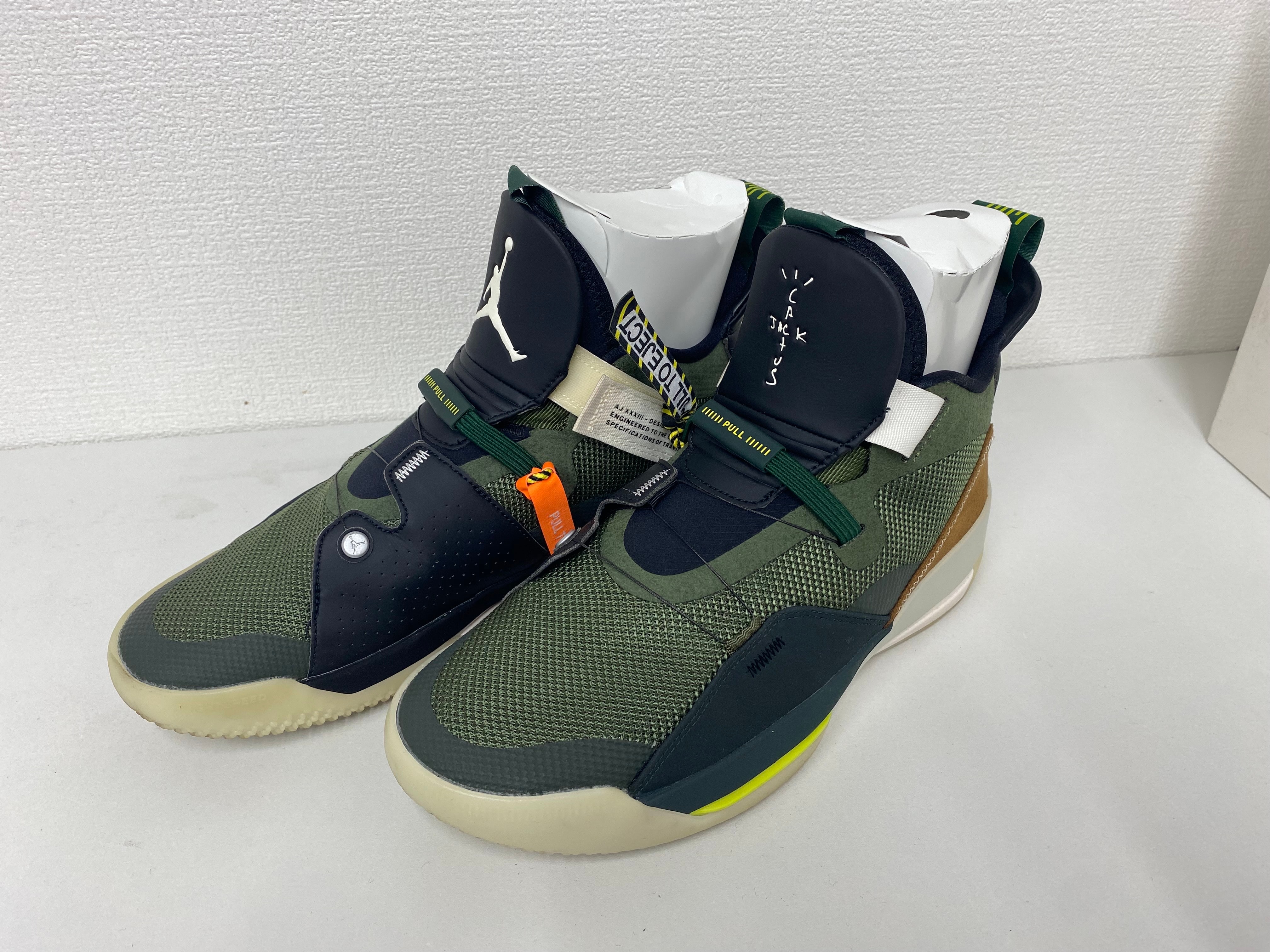 Travis Scott × Nike Air Jordan 33 NRG "Cactus Jack"