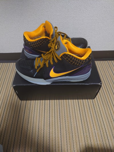 NIKE KOBE IV PROTRO "BLACK/DEL SOL"