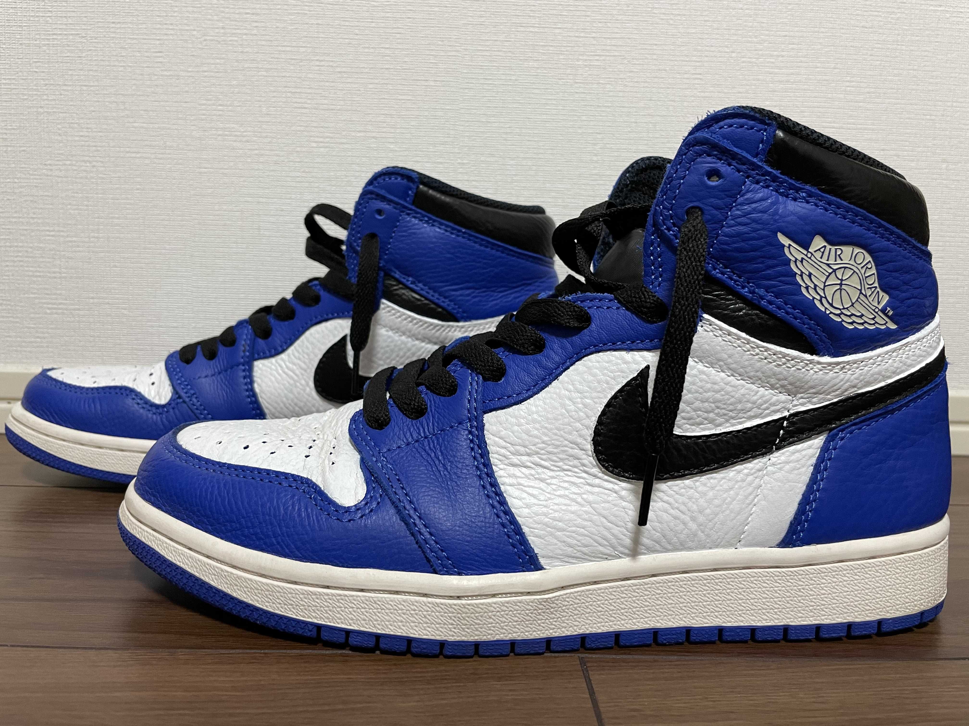 NIKE AIR JORDAN 1 RETRO HIGH "HYPER ROYAL"