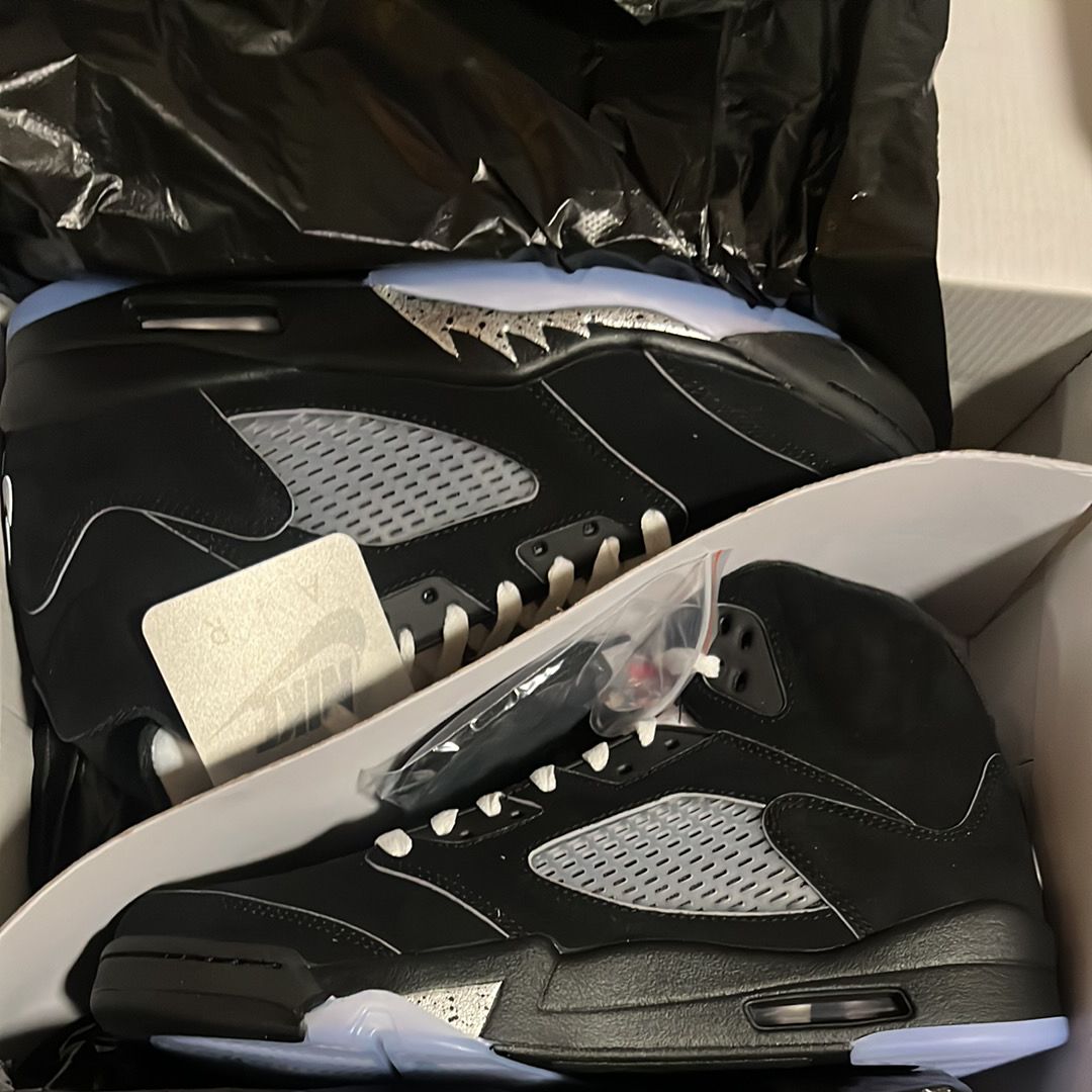 Nike Air Jordan 5 Retro OG "Black Metallic Reimagined"