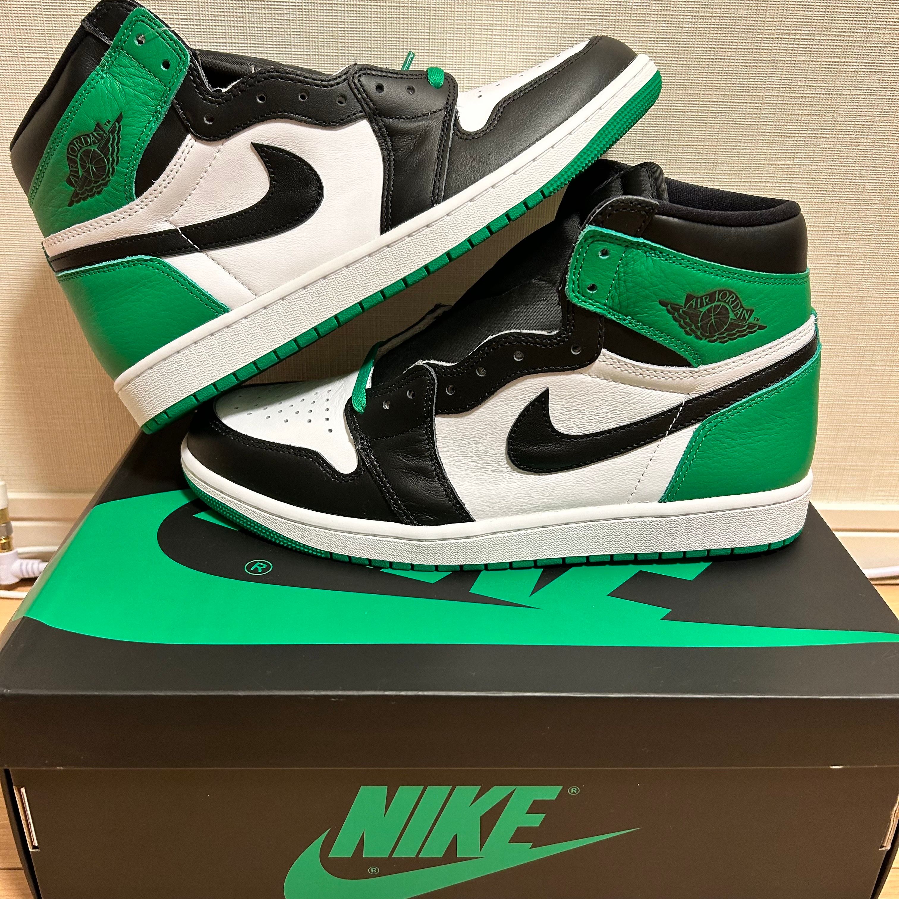 Nike Air Jordan 1 Retro High OG "Celtics/Black and Lucky Green" (2023)