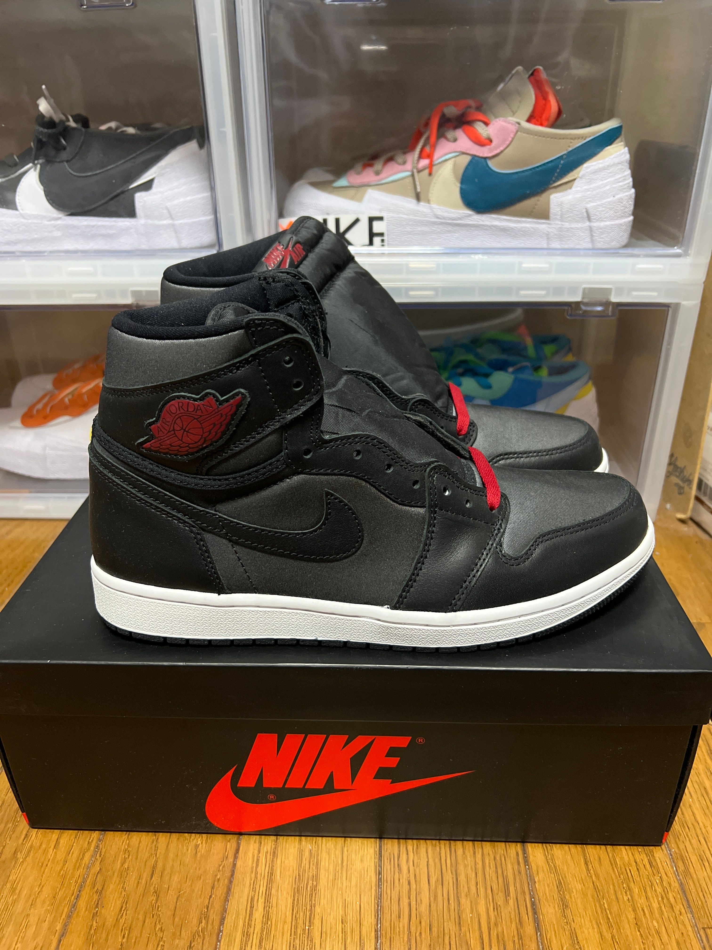 Nike Air Jordan 1 Retro High OG "Black/Metallic Silver/Gym Red"  