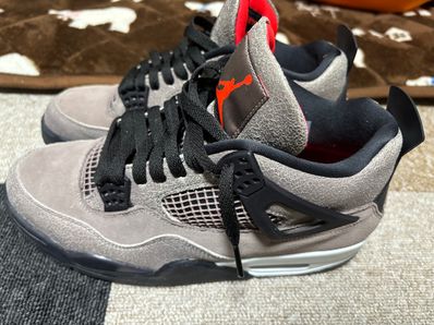 Nike Air Jordan 4 "Taupe Haze"