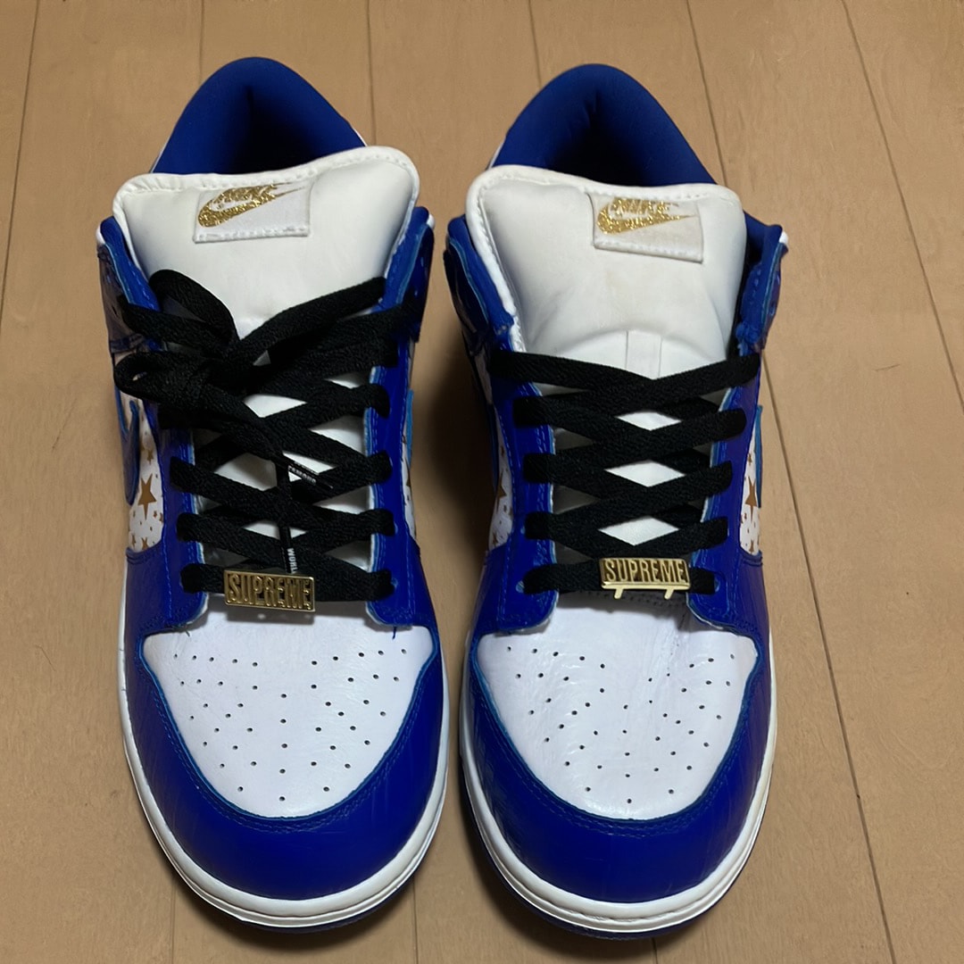 Supreme × Nike SB Dunk Low OG QS Gold Stars "White/Hyper Blue"