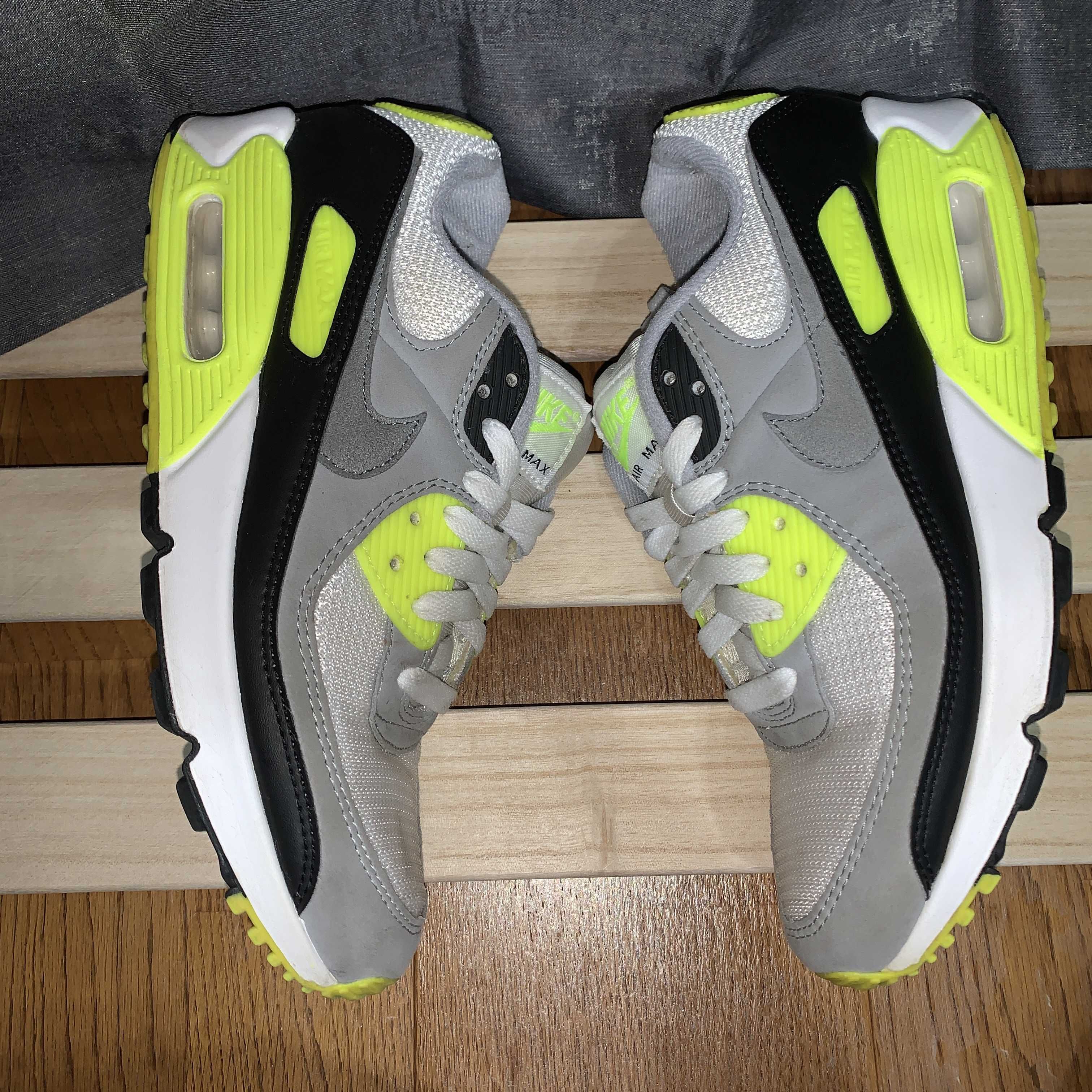 NIKE AIR MAX 90 "VOLT/PARTICLE GREY"