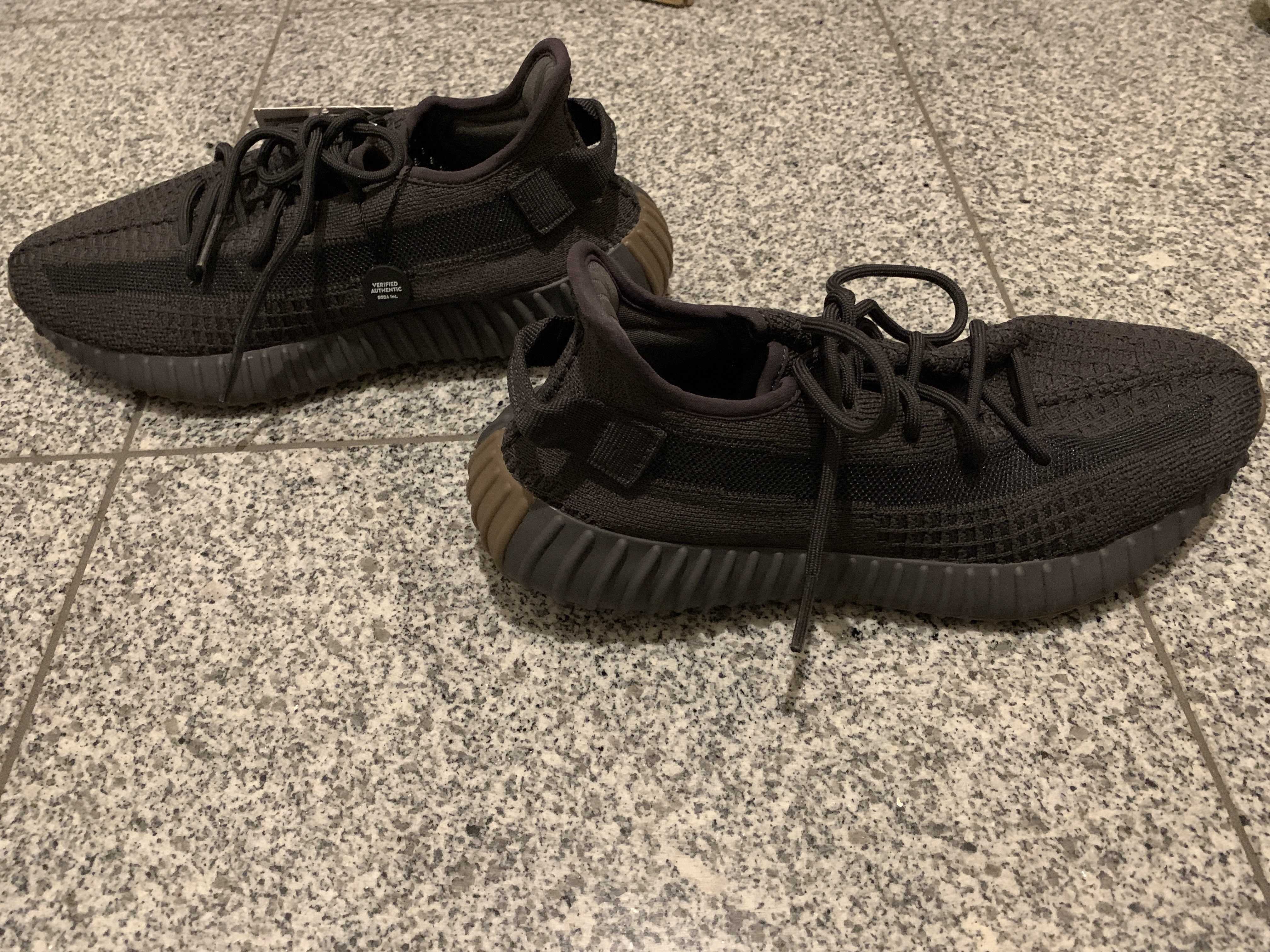  adidas YEEZY Boost 350 V2 "Cinder"