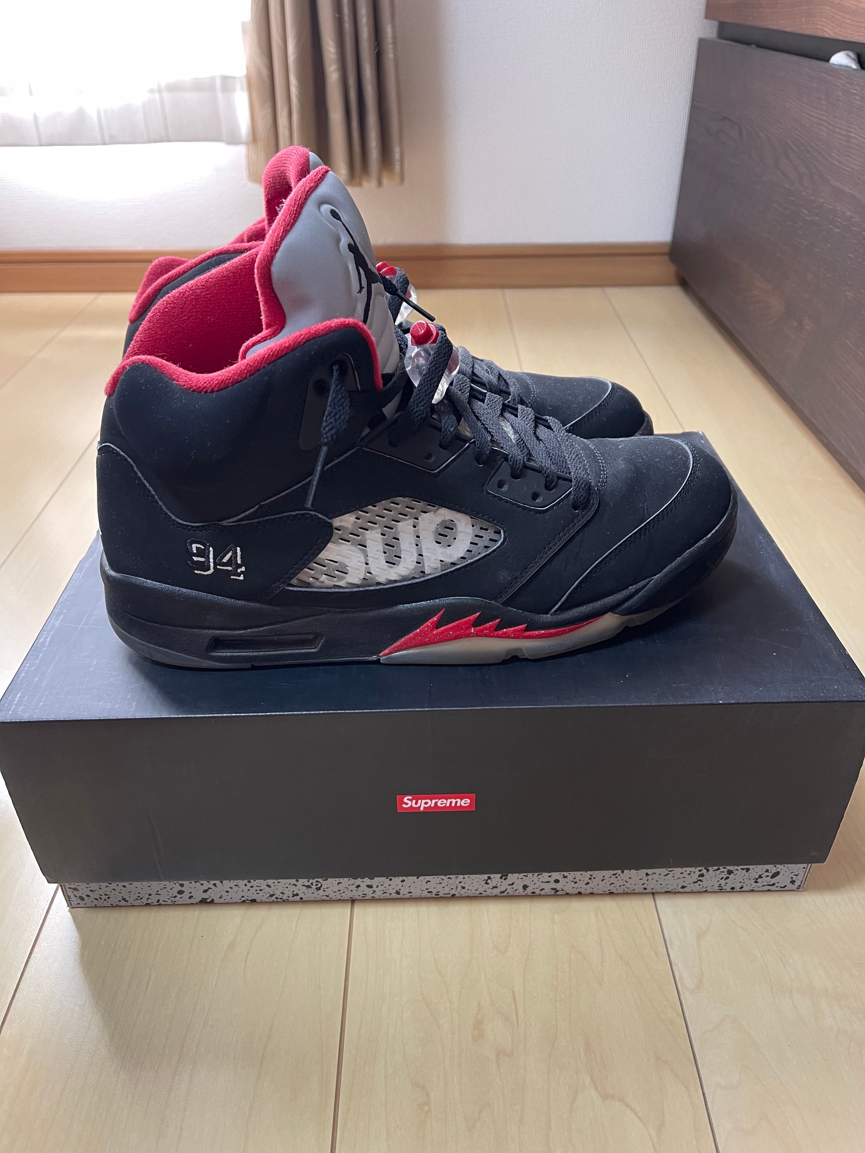 Supreme × Nike Air Jordan 5 Retro "Black"