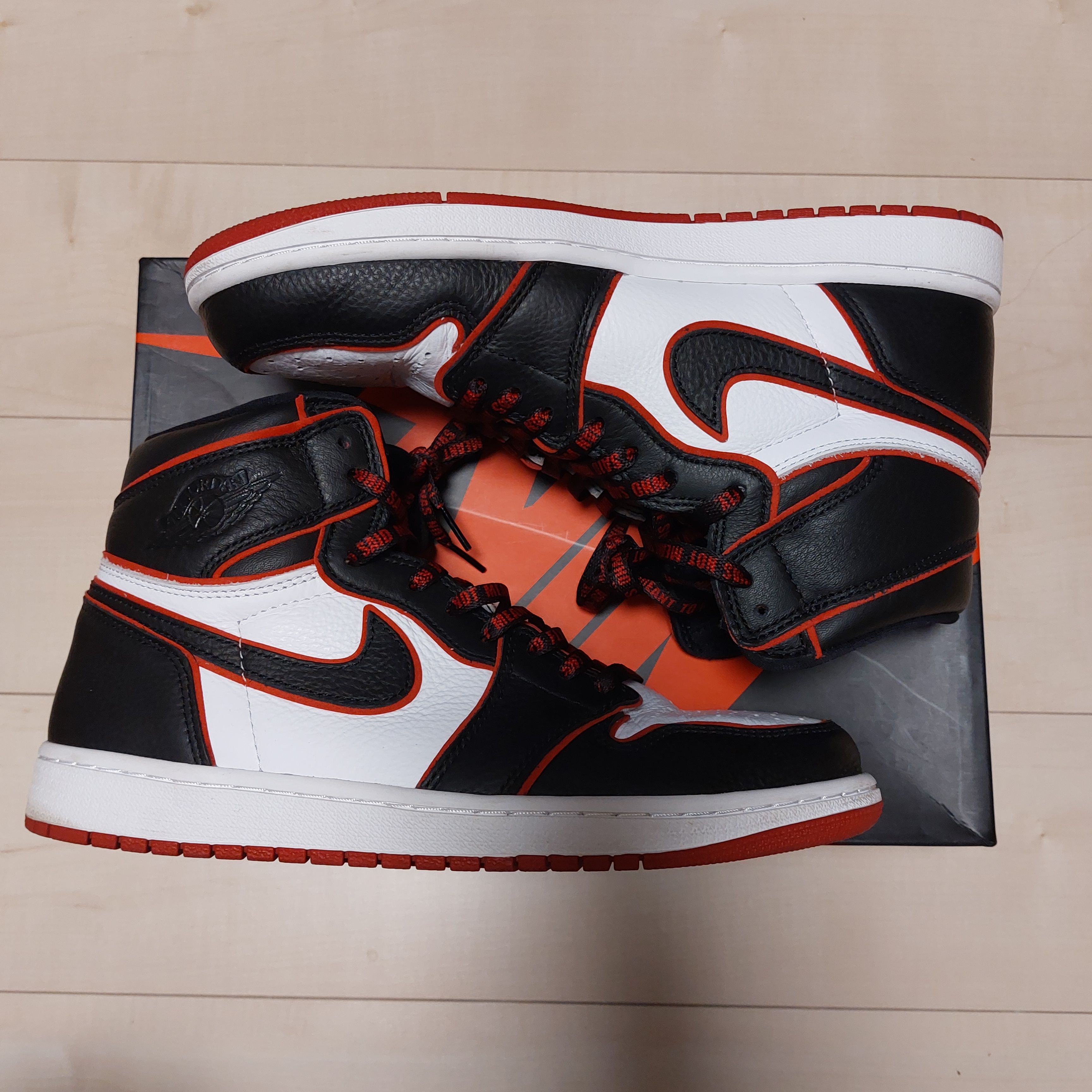 Nike Air Jordan 1 Retro High OG "Blood Line"   