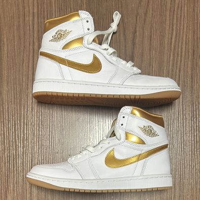 Nike Women's Air Jordan 1 Retro High OG "White and Gold"