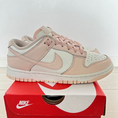 NIKE WMNS DUNK LOW