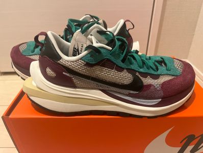 sacai × Nike Vapor Waffle "String/Red/Green"