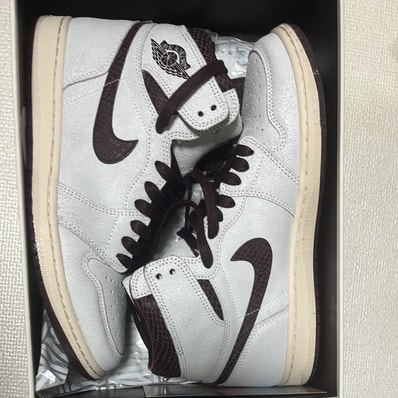 A Ma Maniere × Nike Air Jordan 1 Retro High OG "Sail and Burgundy"