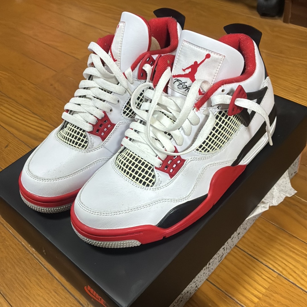 Nike Air Jordan 4 Retro OG "Fire Red" (2020)