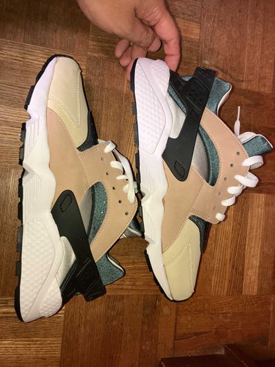 Nike Air Huarache "Escape" (2021)