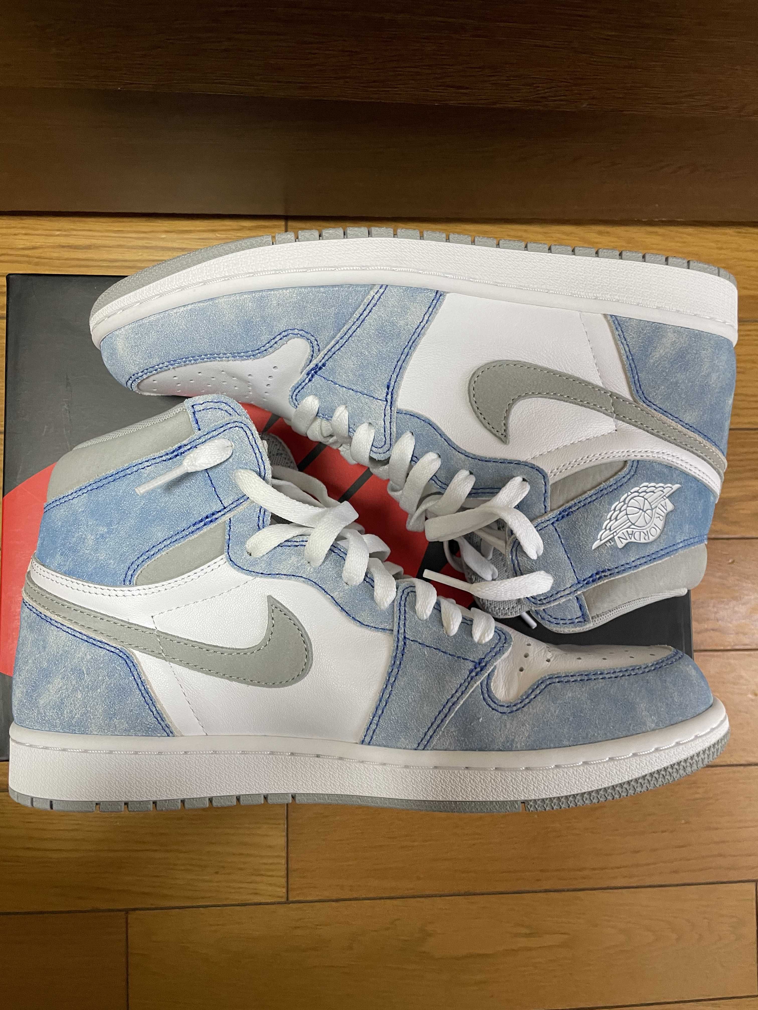 Nike Air Jordan 1 High OG "Hyper Royal"