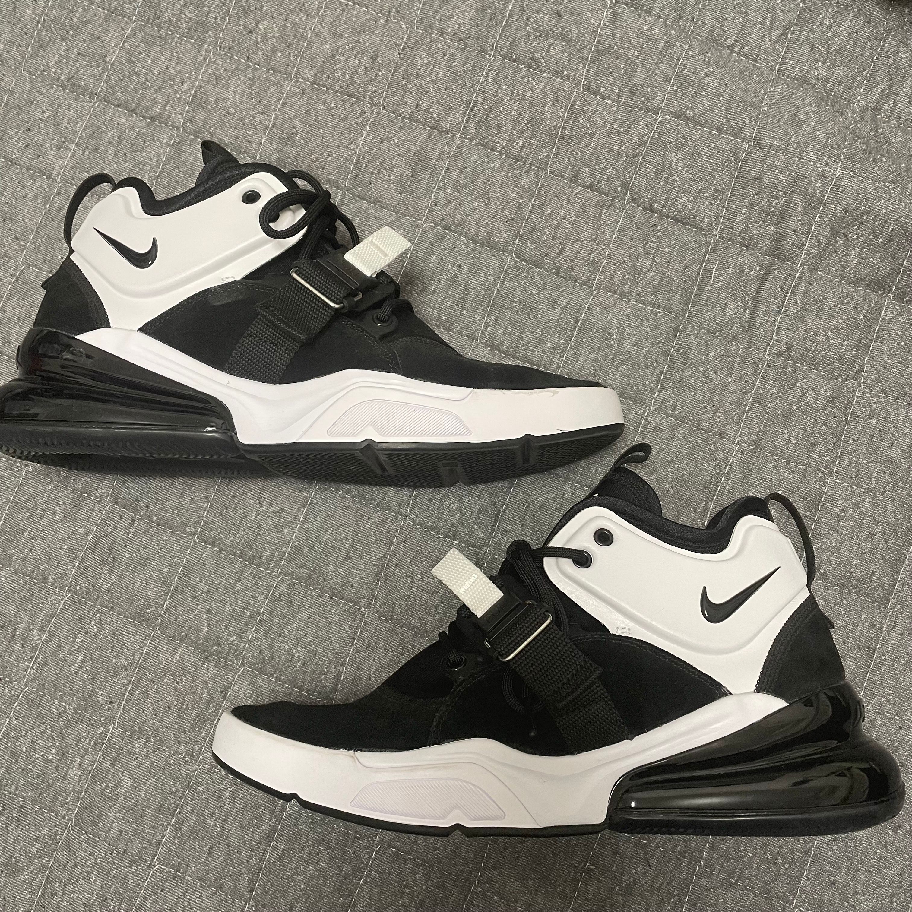Nike Air Force 270 "Black White Silver"