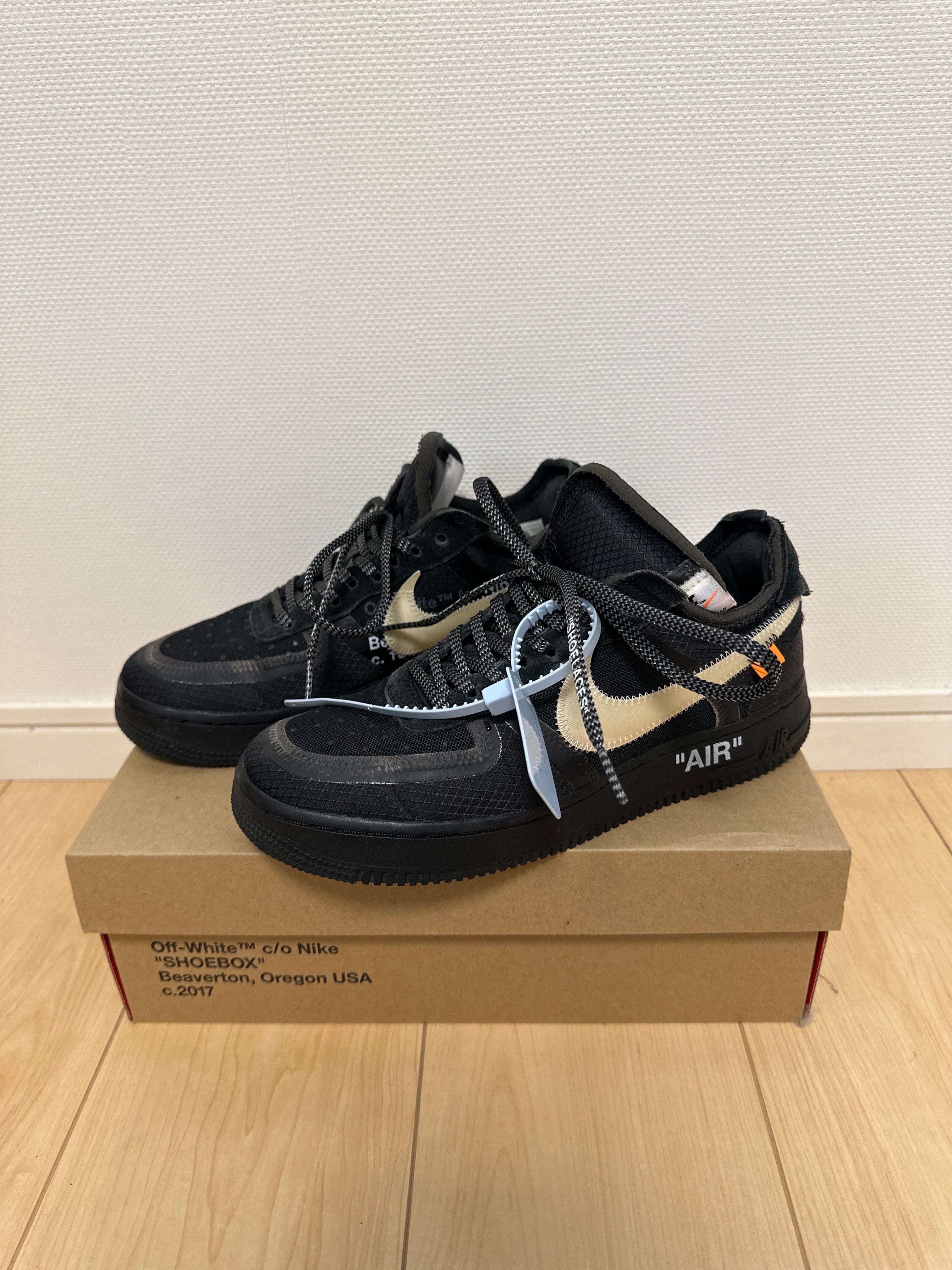 Off-White × Nike Air Force 1 Low "Black"
