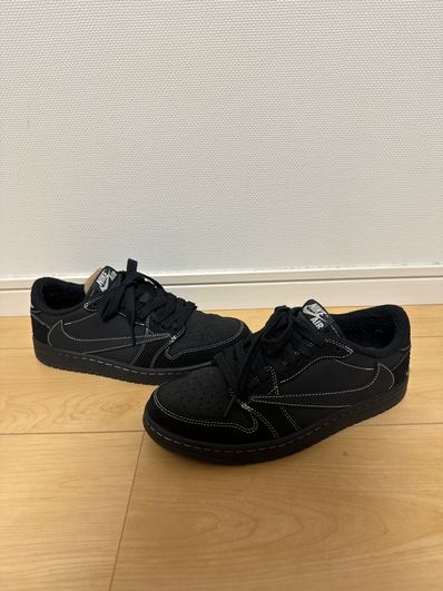 Travis Scott × Nike Air Jordan 1 Low OG SP "Black Phantom"