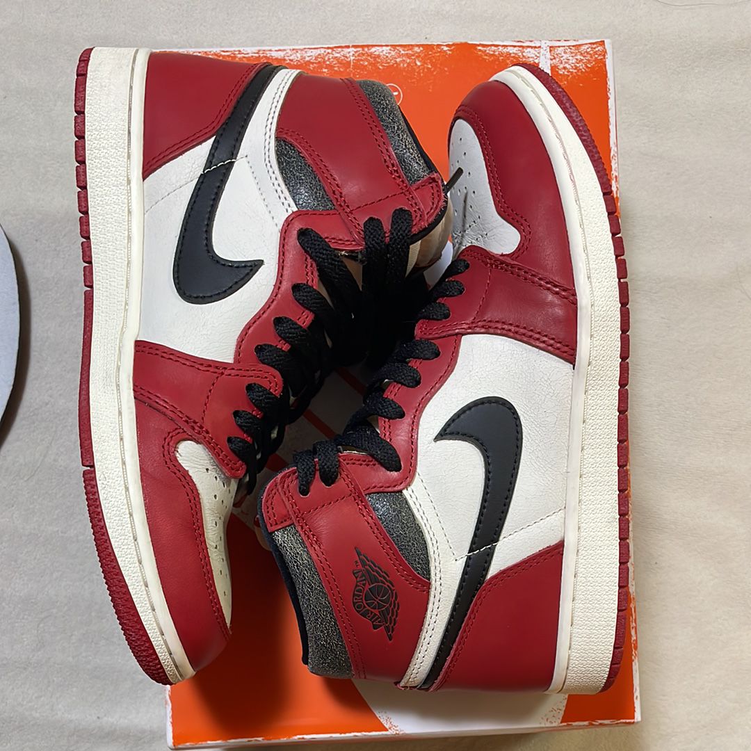 Nike Air Jordan 1 High OG "Lost & Found/Chicago"