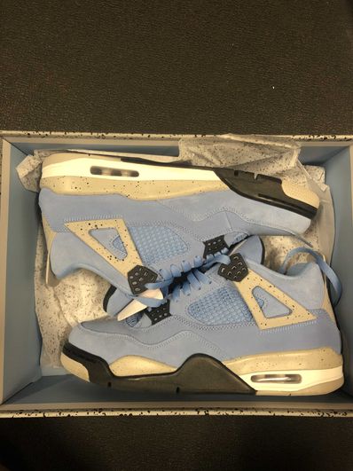 Nike Air Jordan 4 "University Blue"