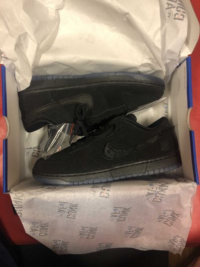 UNDEFEATED × Nike Dunk Low SP "5 ON IT"