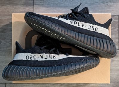 adidas YEEZY Boost 350 V2 "Oreo"