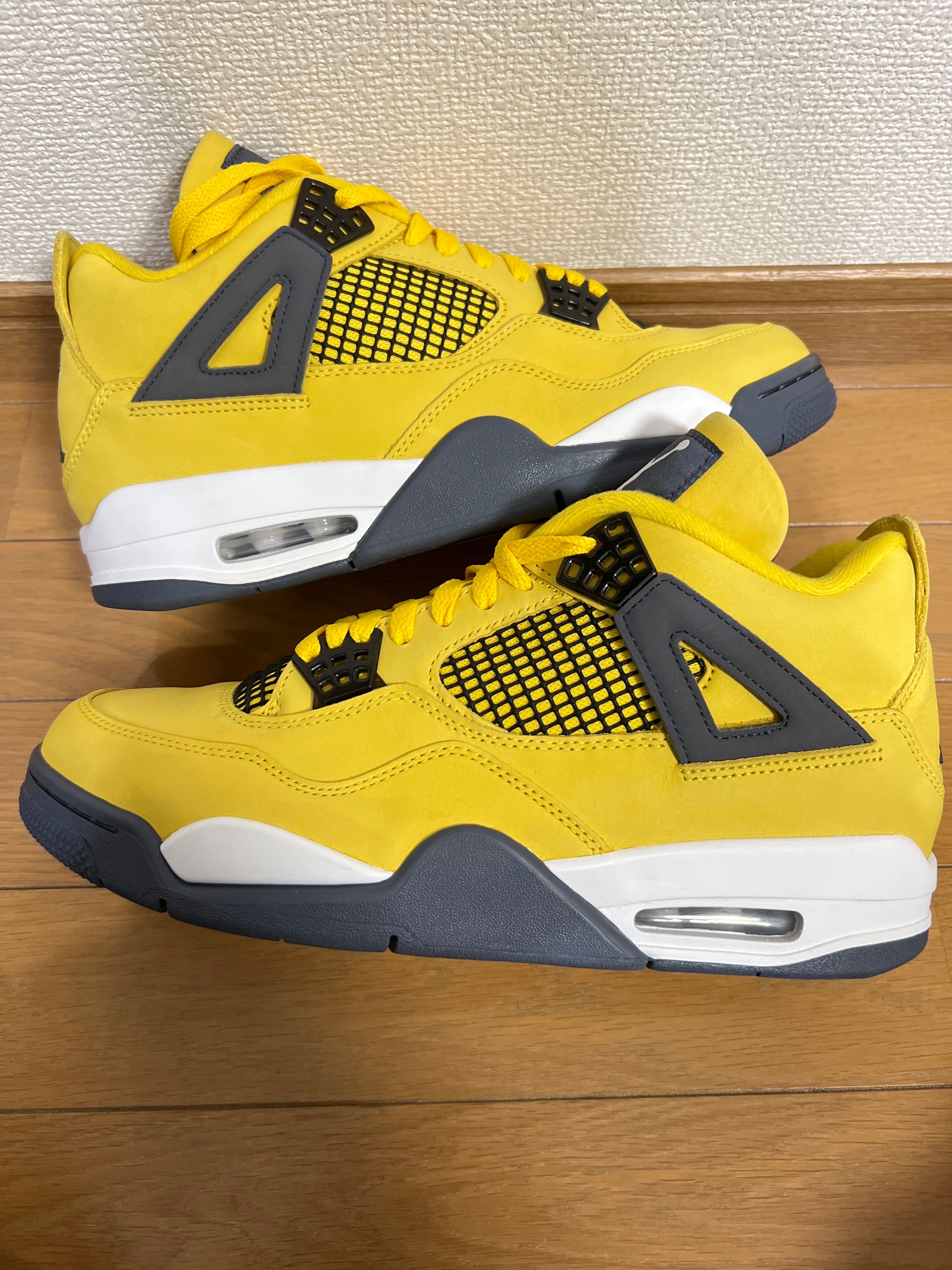 Nike Air Jordan 4 "Tour Yellow"