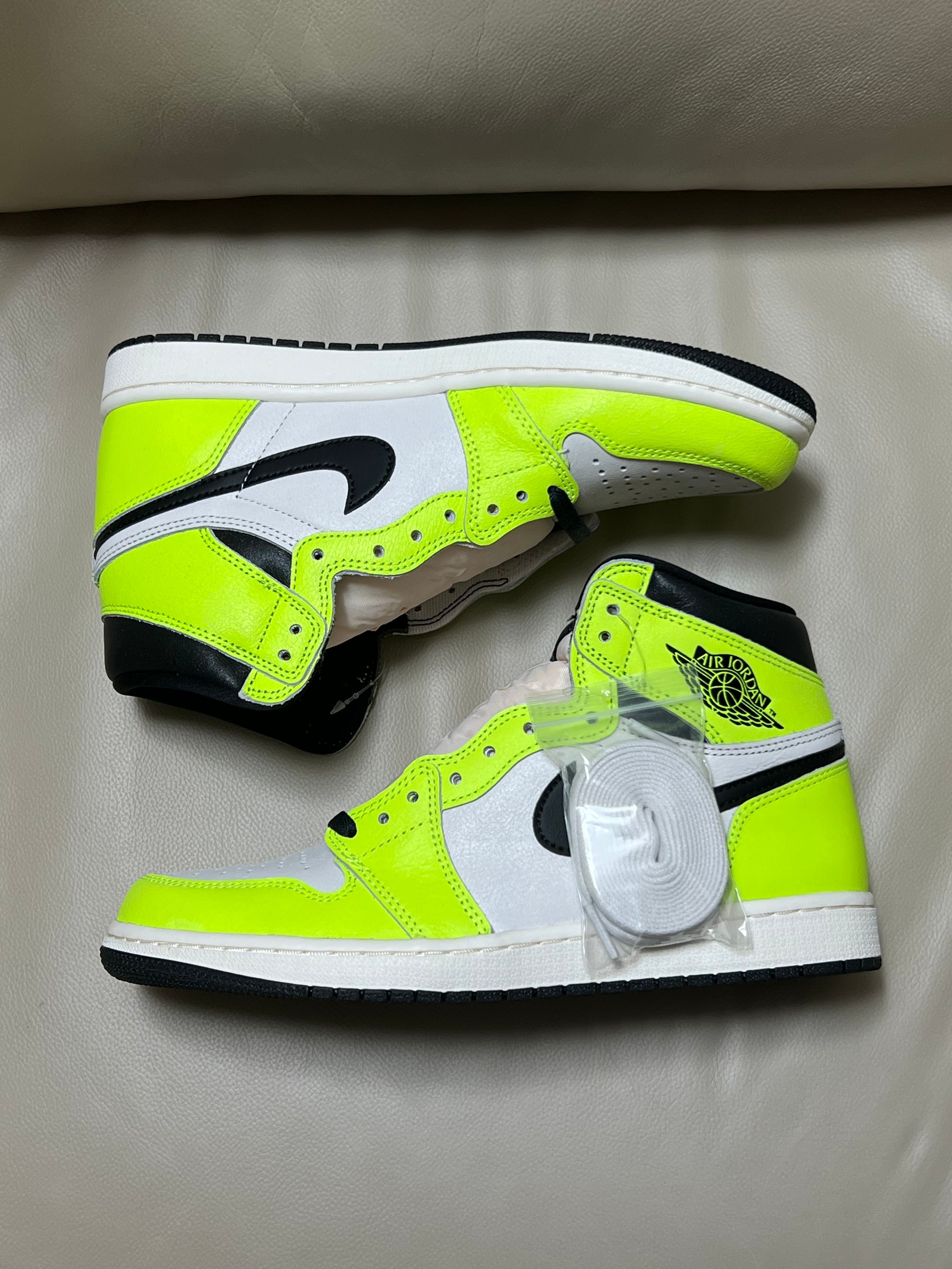 Nike Air Jordan 1 High OG "Volt/Visionaire"