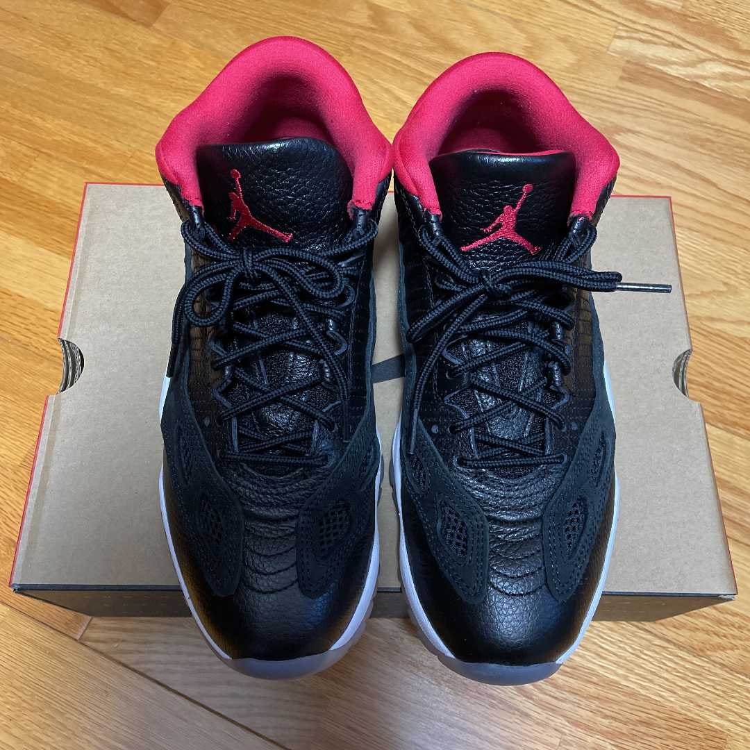 Air Jordan 11 Low IE "Bred"